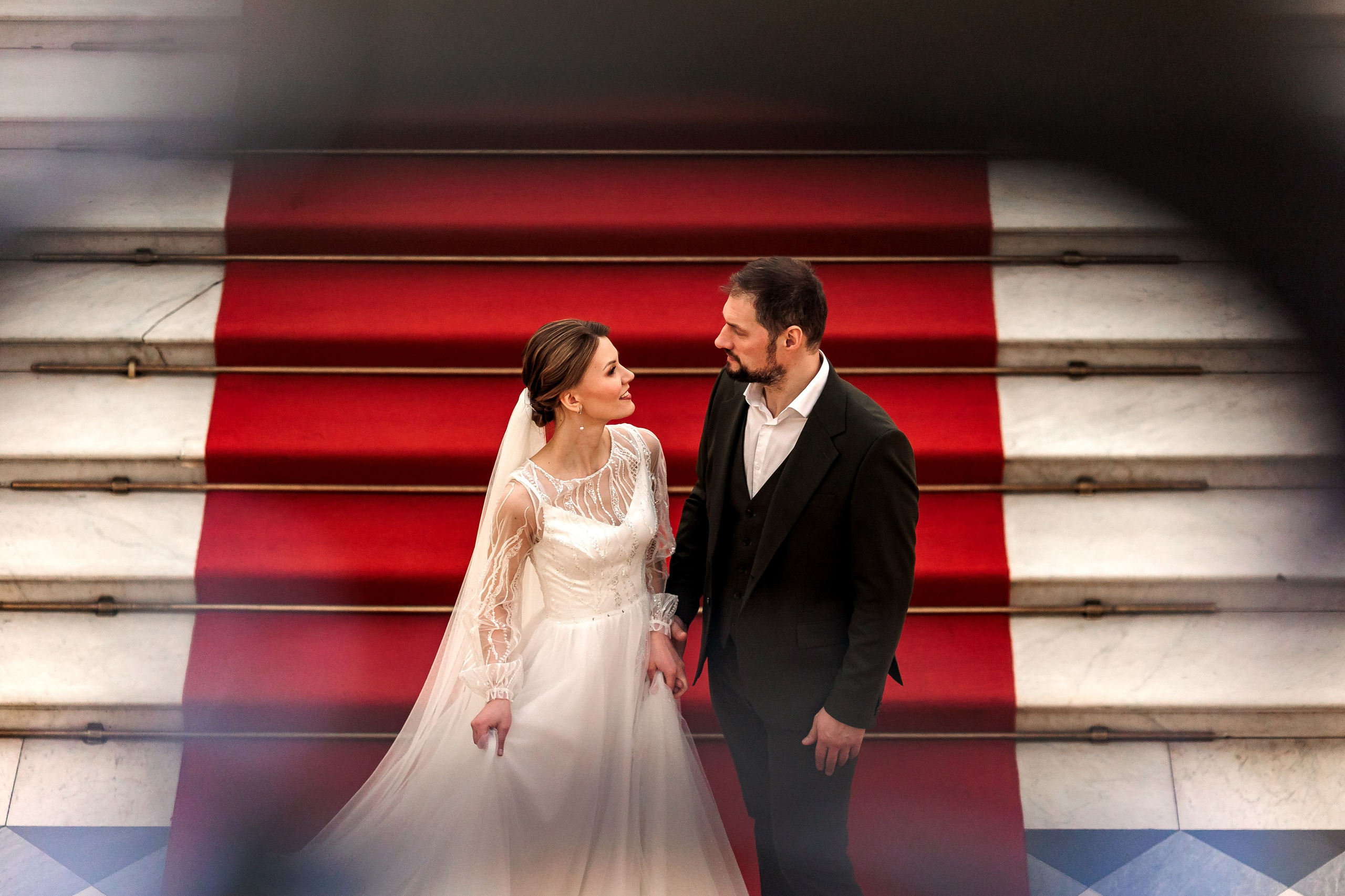 Свадебная фотосессия в Эрмитаже — заказать в Спб