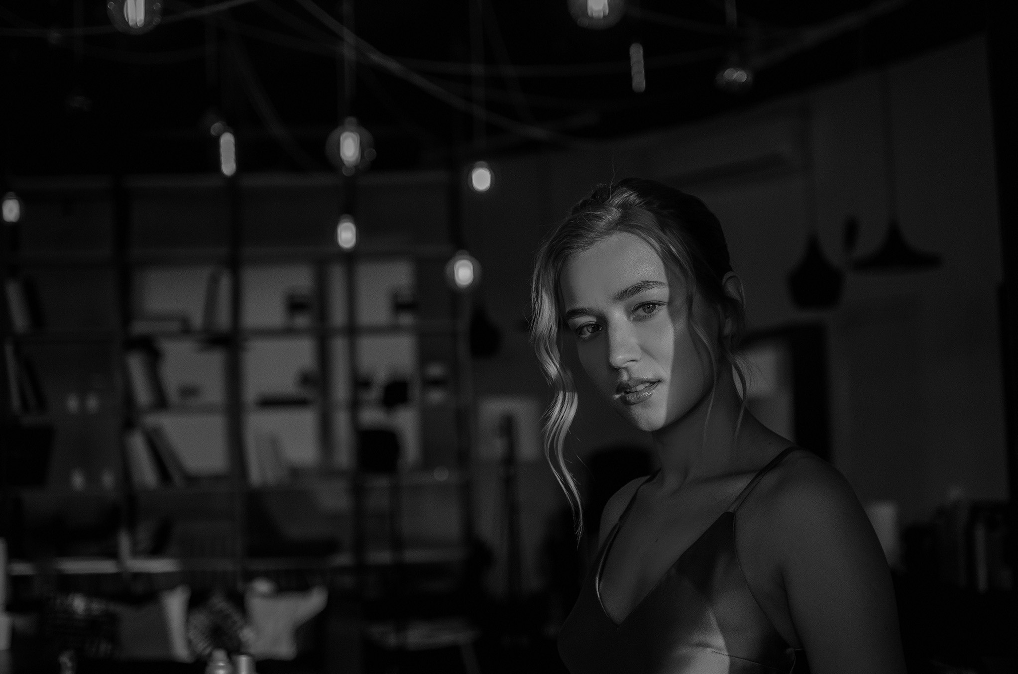 Сборы невесты. Юлия Басня семейный и свадебный фотограф в Донецке