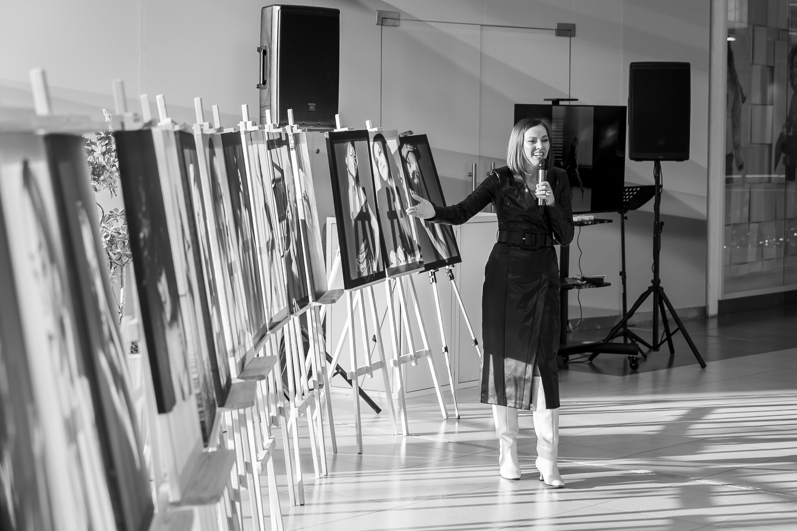 Выставка. Фотограф Наташа Лисица