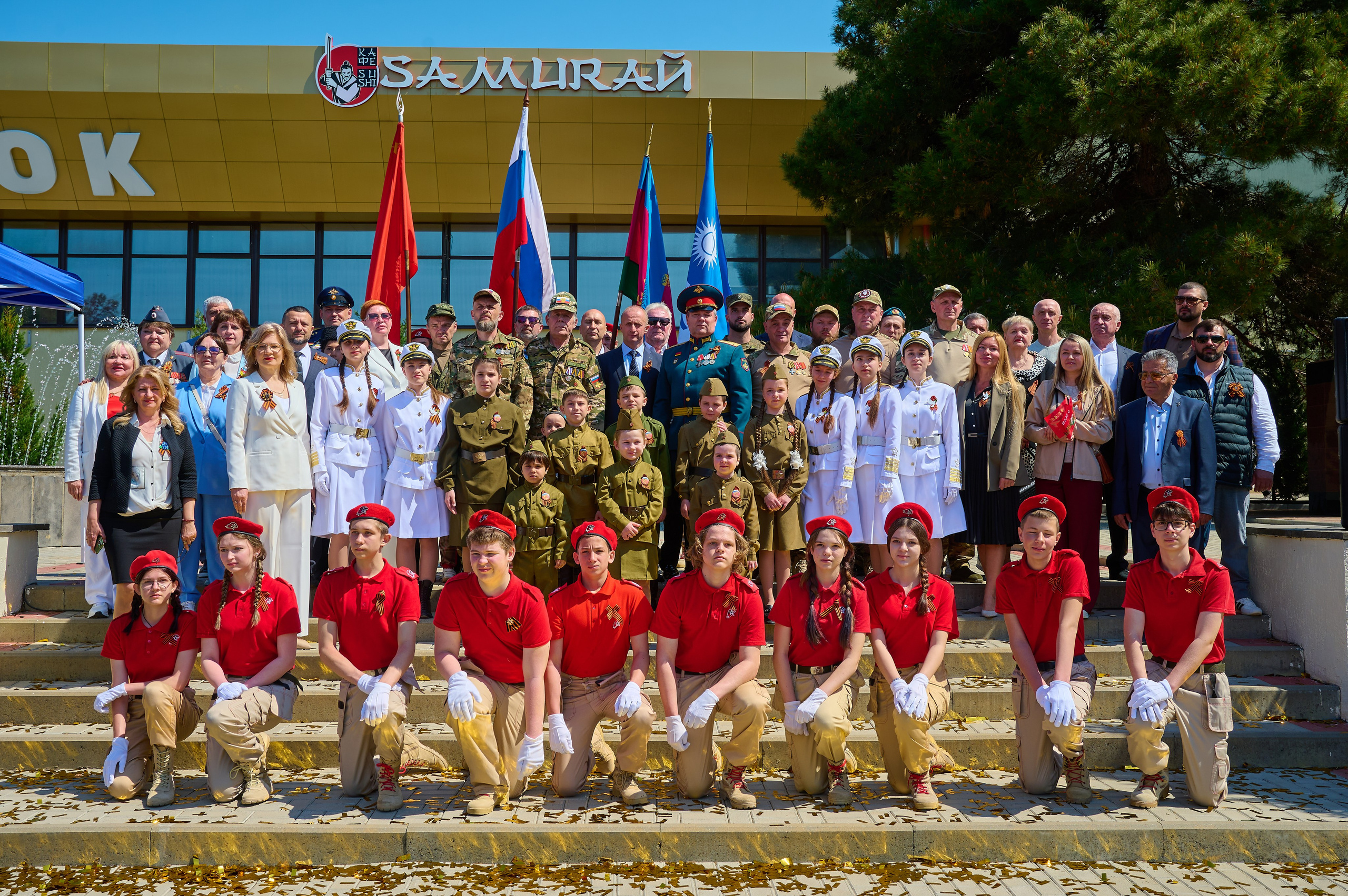 Митинг (мая в Кабардинке. Жизнь курорта Кабардинка в фотографиях