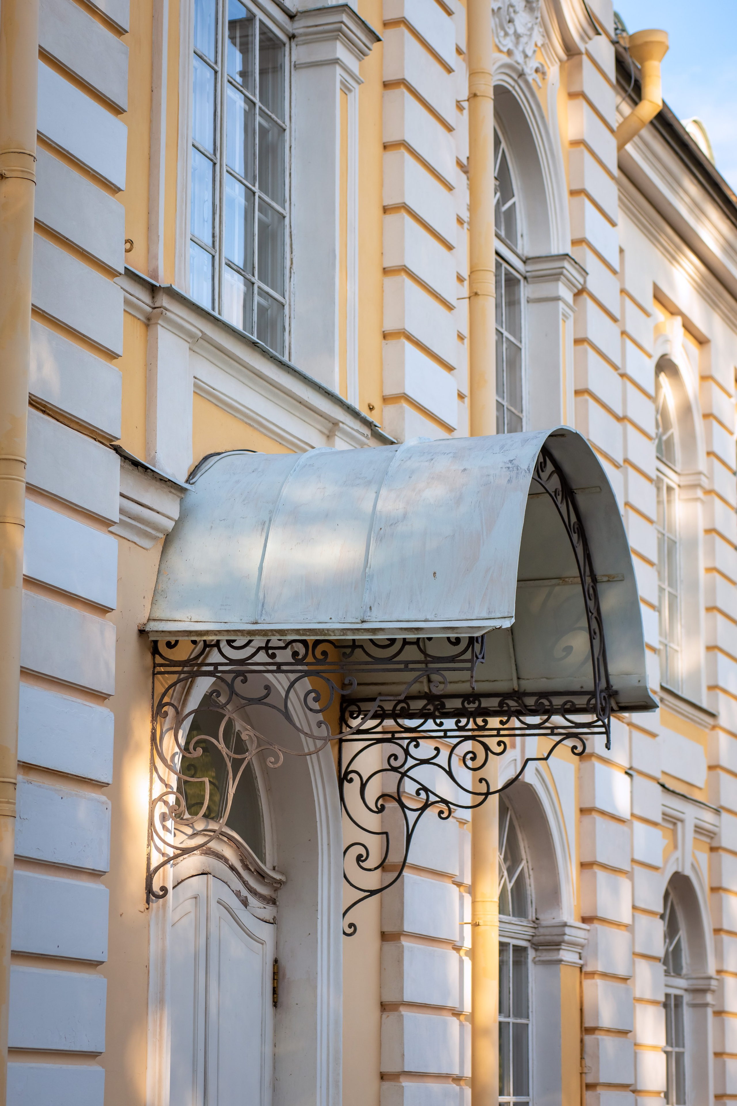 ФОТОСЕССИЯ В ПЕТЕРГОФЕ. ГДЕ СНИМАТЬ В ПЕТЕРГОФЕ