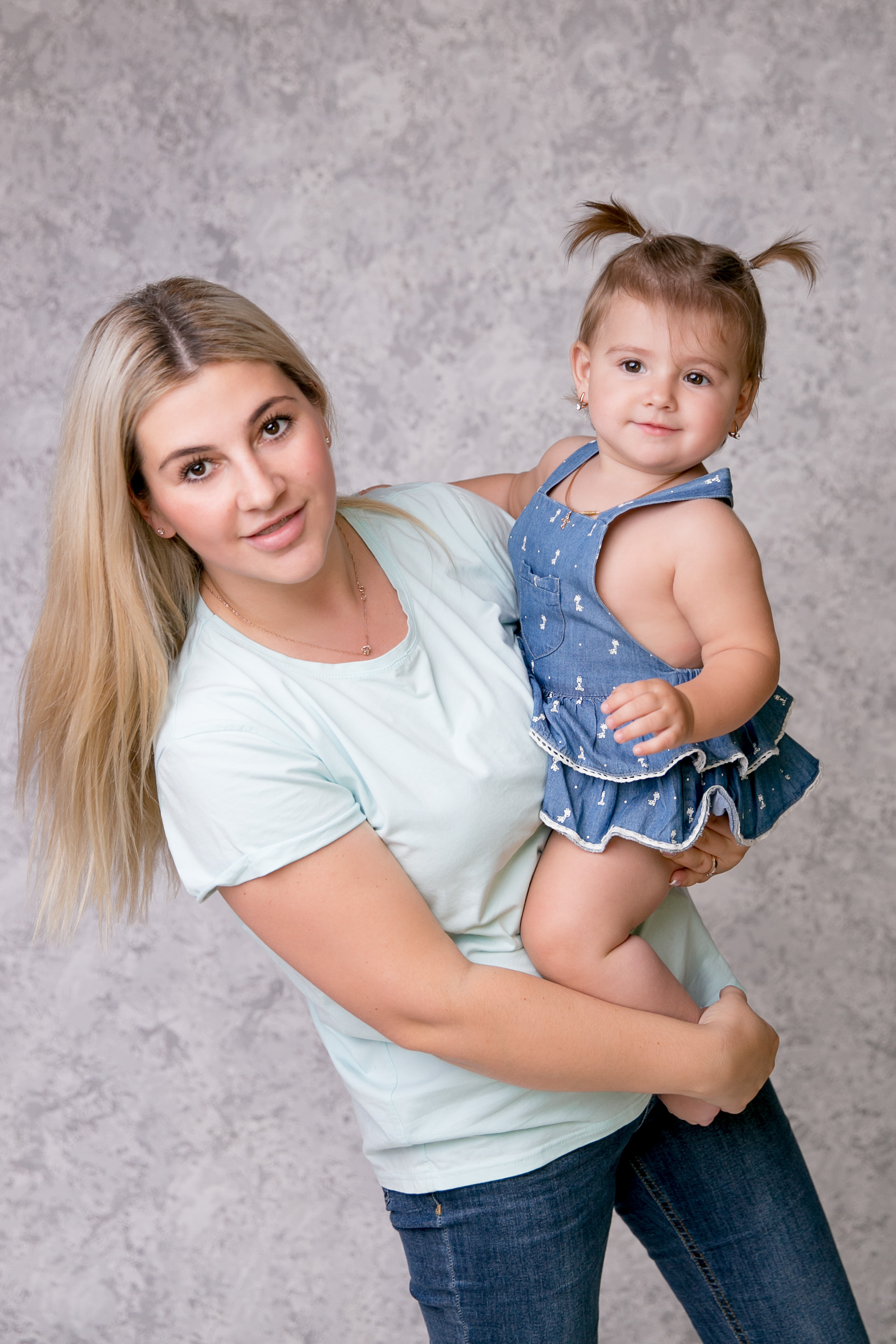 Фотосессия ГОДОВАСИЕ. Фотограф новорожденных, детей до года и беременных в Симферополе