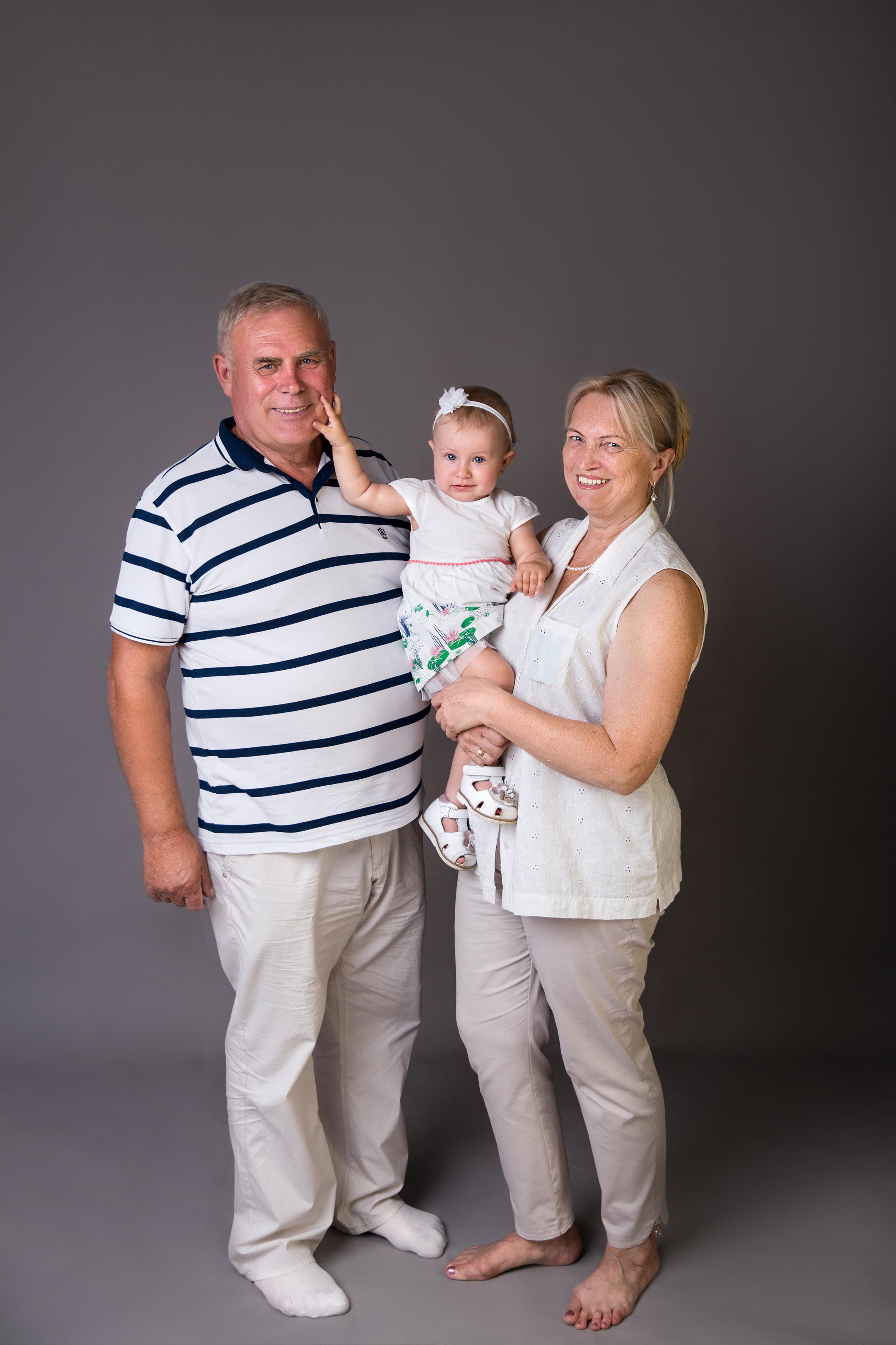 Фотосессия ГОДОВАСИЕ. Фотограф новорожденных, детей до года и беременных в Симферополе