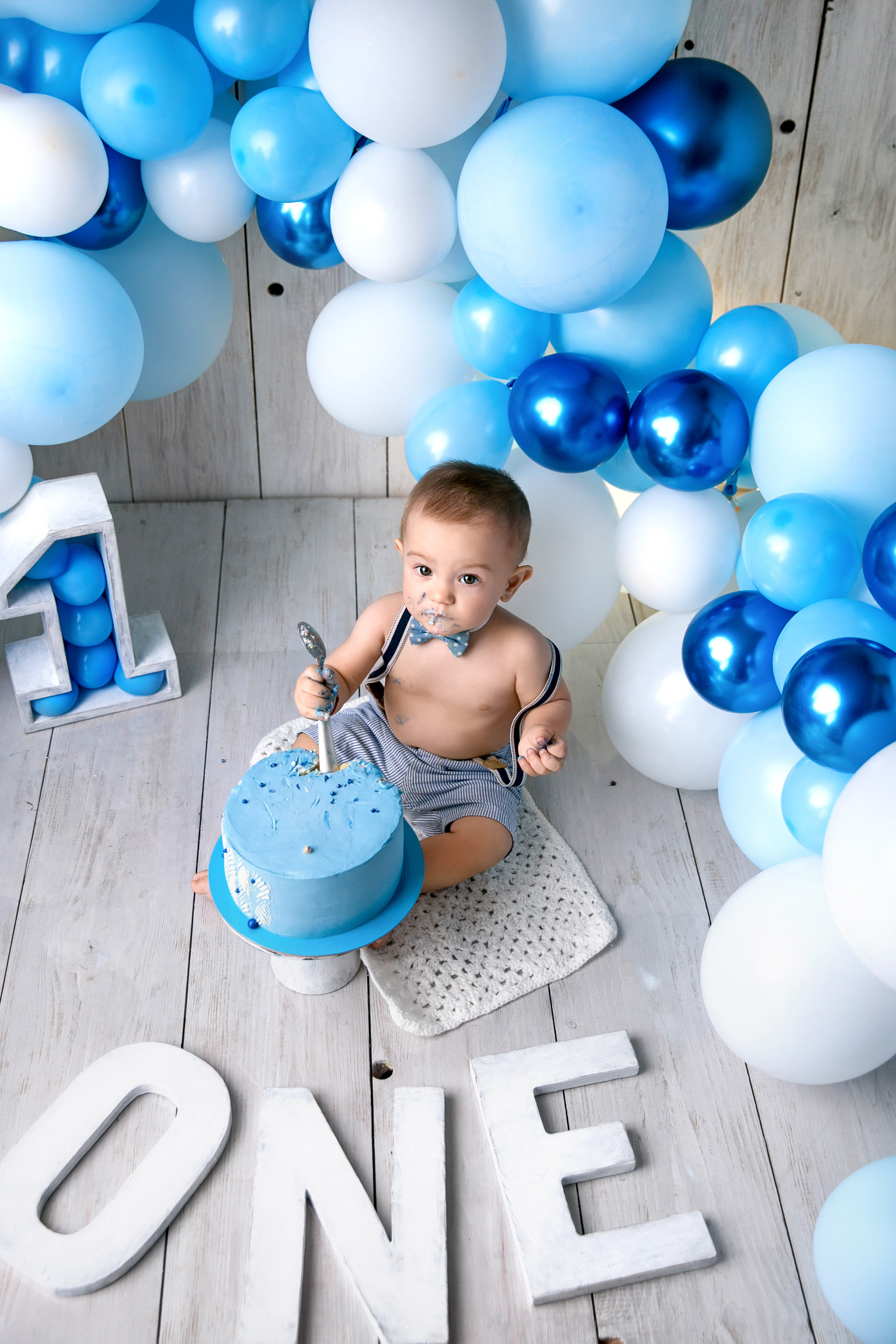 Фотосессия ГОДОВАСИЕ. Фотограф новорожденных, детей до года и беременных в Симферополе