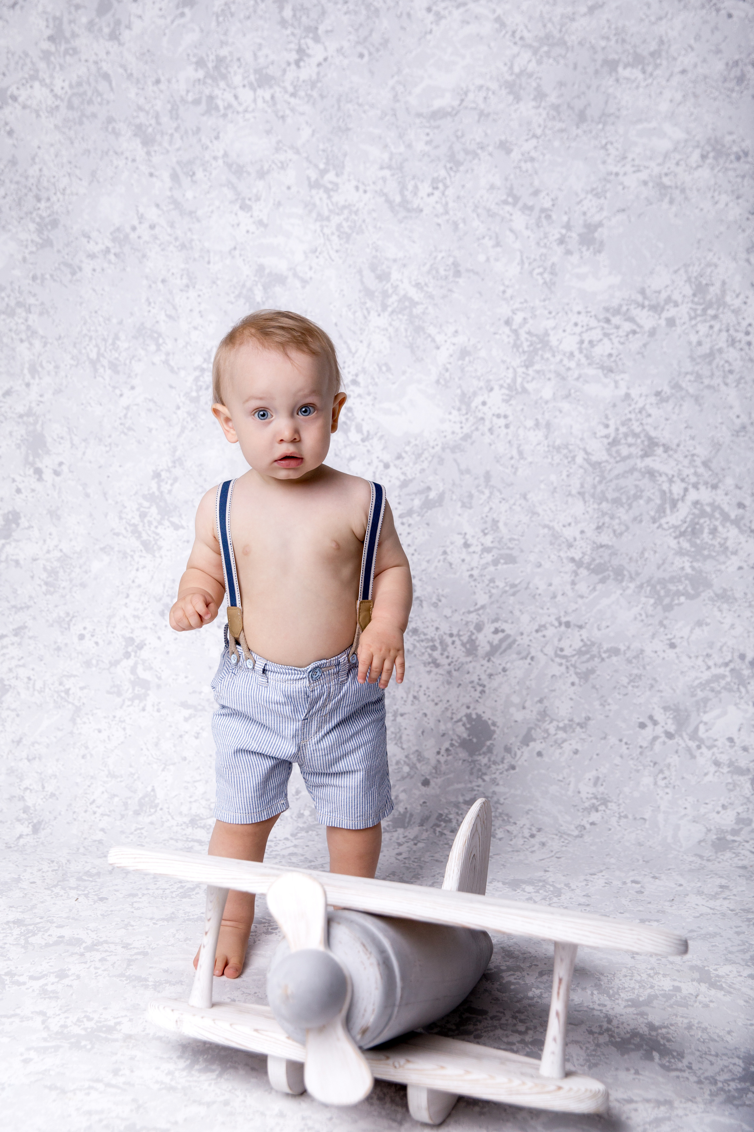 Фотосессия ГОДОВАСИЕ. Фотограф новорожденных, детей до года и беременных в Симферополе