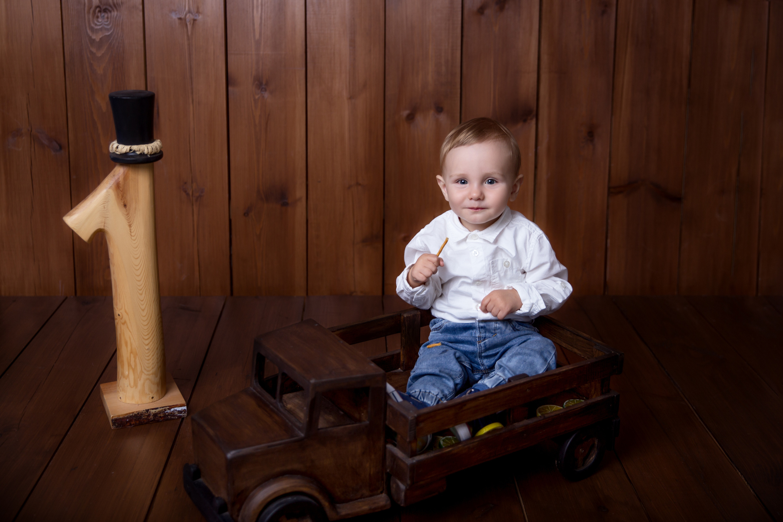 Фотосессия ГОДОВАСИЕ. Фотограф новорожденных, детей до года и беременных в Симферополе