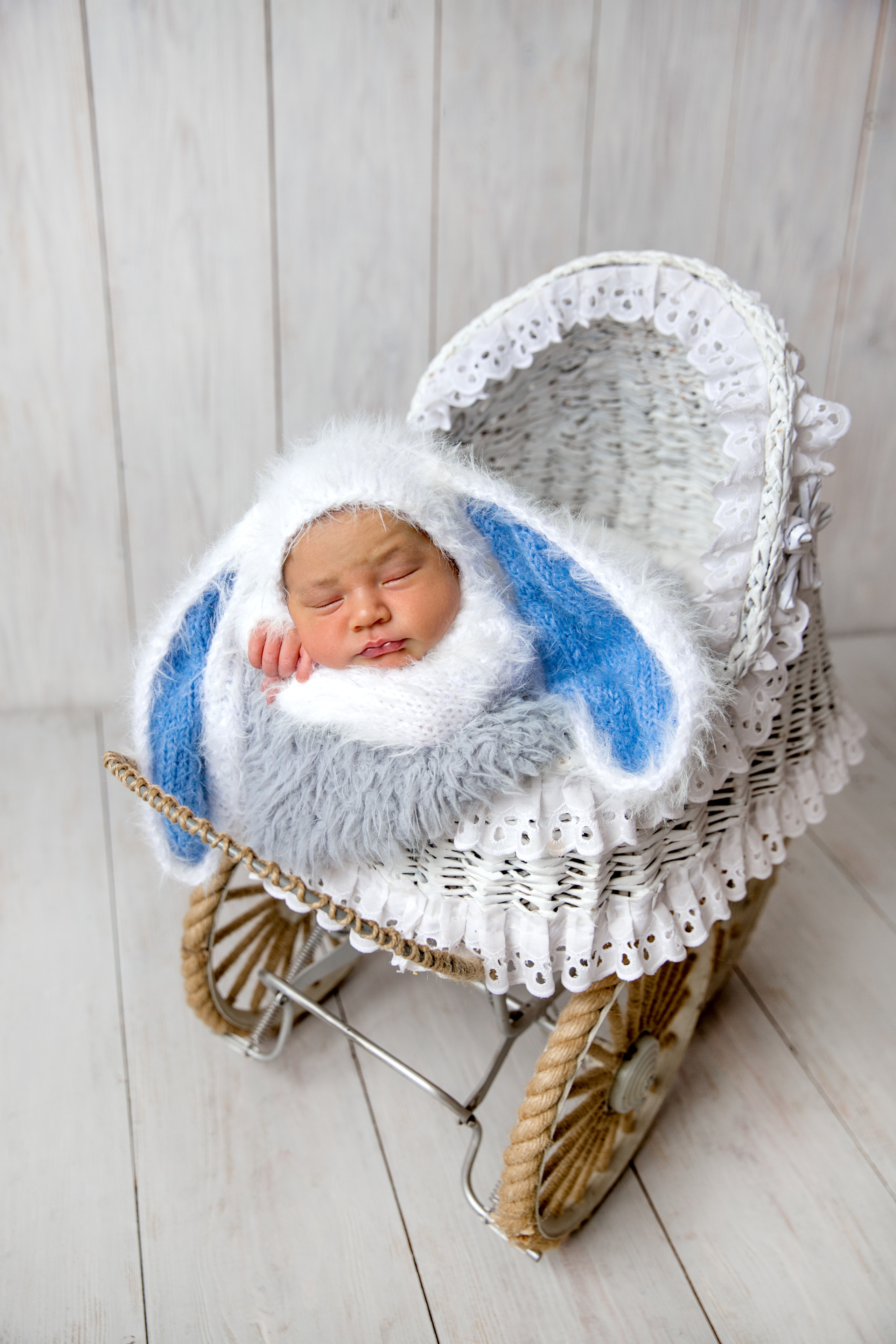 Фотосессия новорожденного (newborn). Фотограф новорожденных, детей до года и беременных в Симферополе