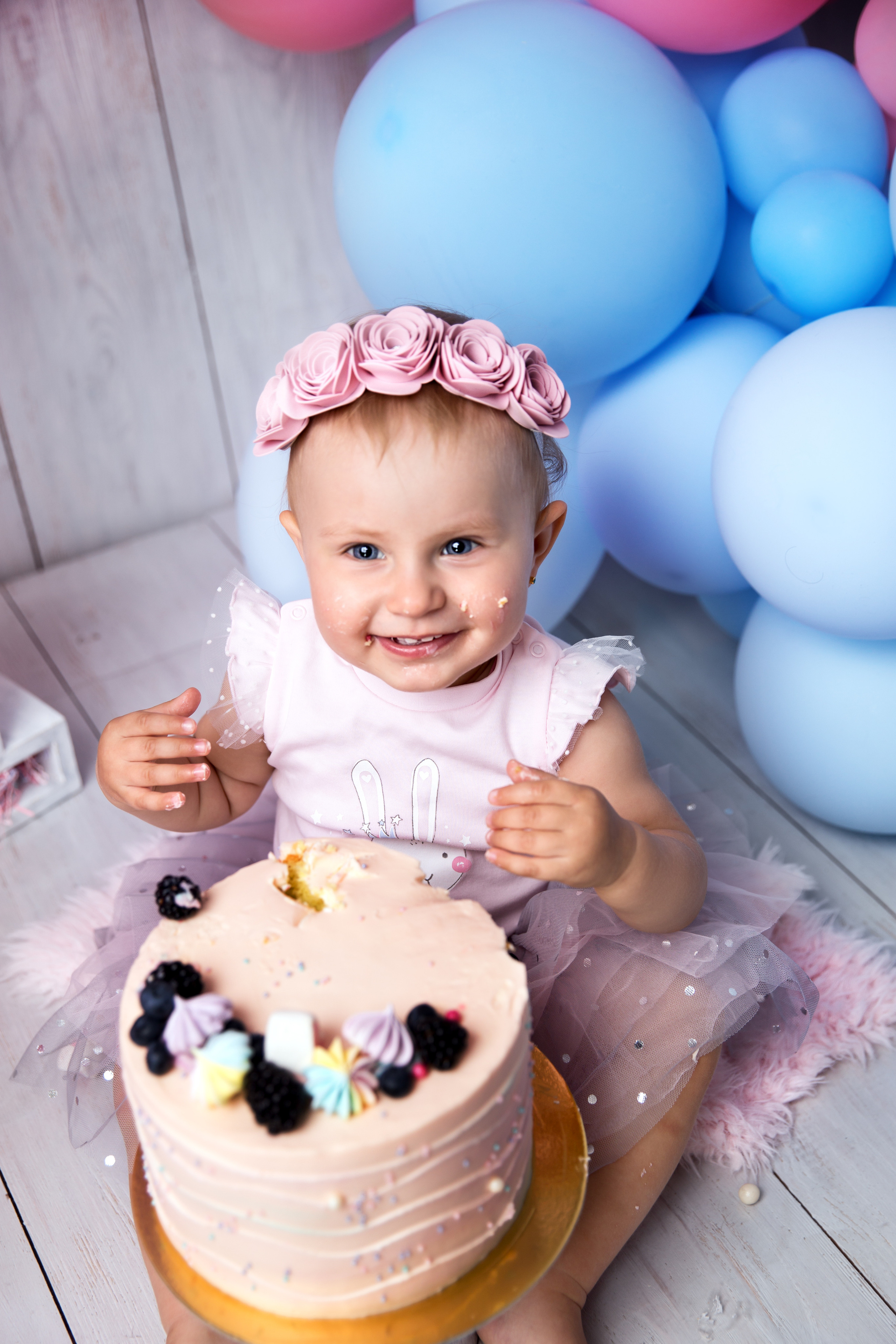 Фотосессия ГОДОВАСИЕ. Фотограф новорожденных, детей до года и беременных в Симферополе