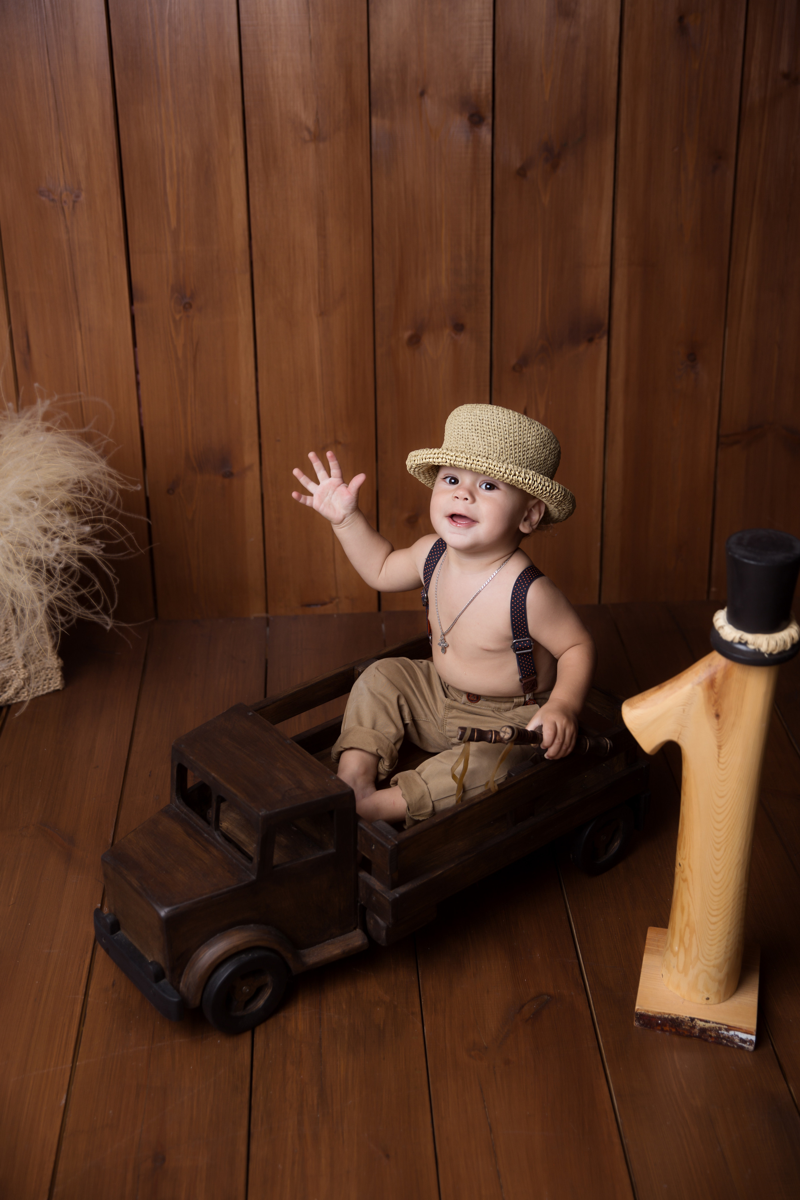 Фотосессия ГОДОВАСИЕ. Фотограф новорожденных, детей до года и беременных в Симферополе