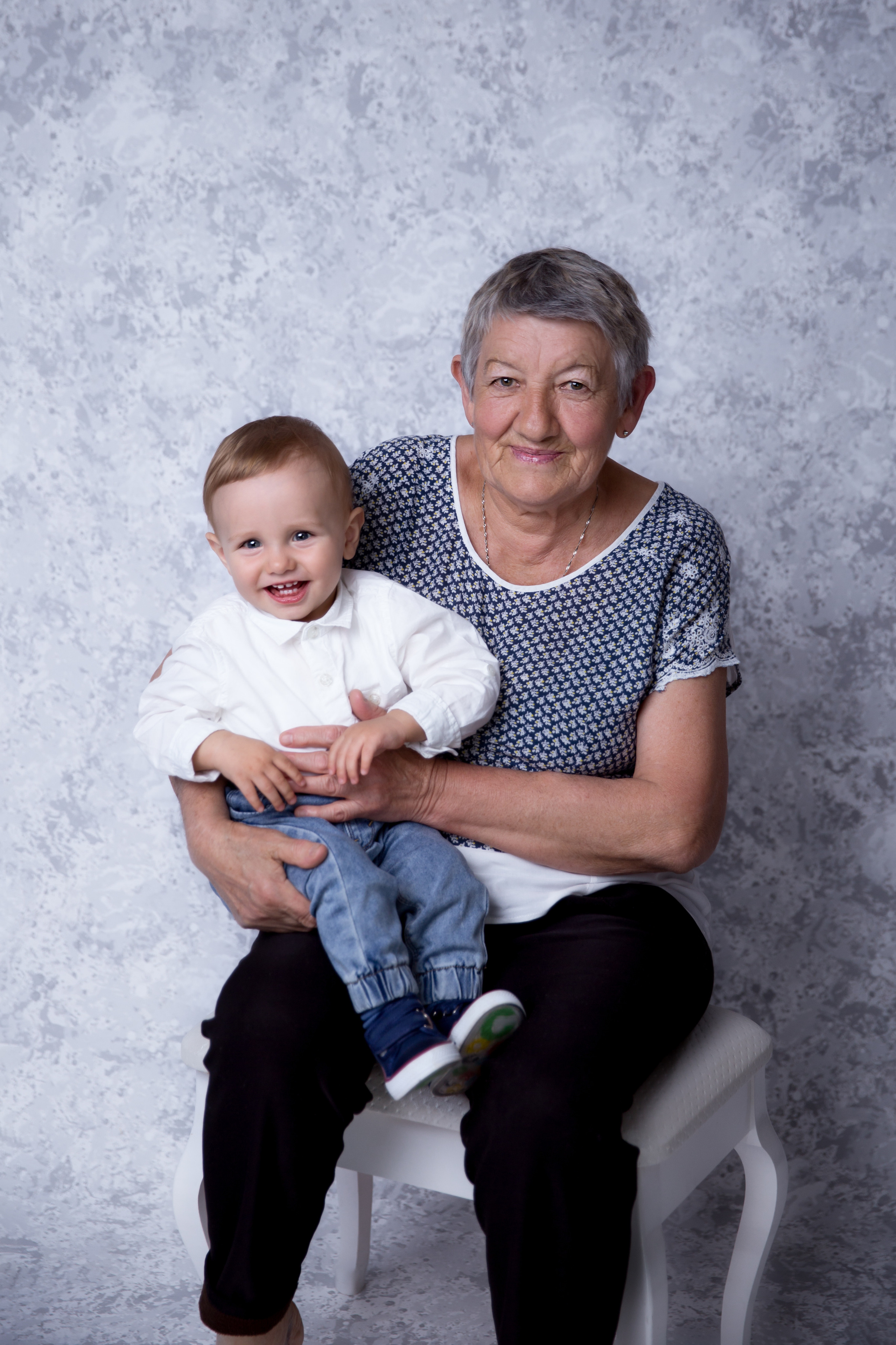 Фотосессия ГОДОВАСИЕ. Фотограф новорожденных, детей до года и беременных в Симферополе