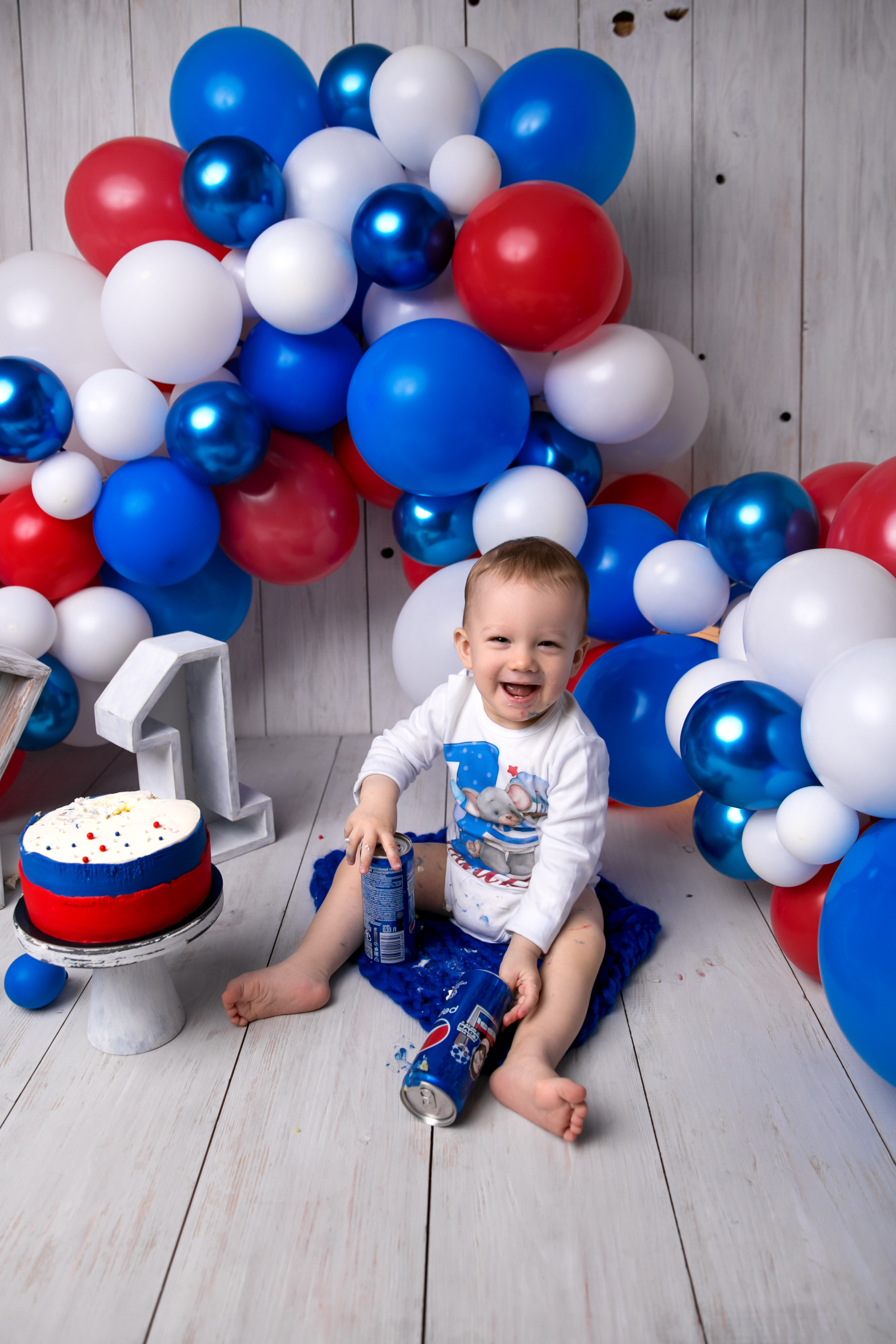 Фотосессия ГОДОВАСИЕ. Фотограф новорожденных, детей до года и беременных в Симферополе