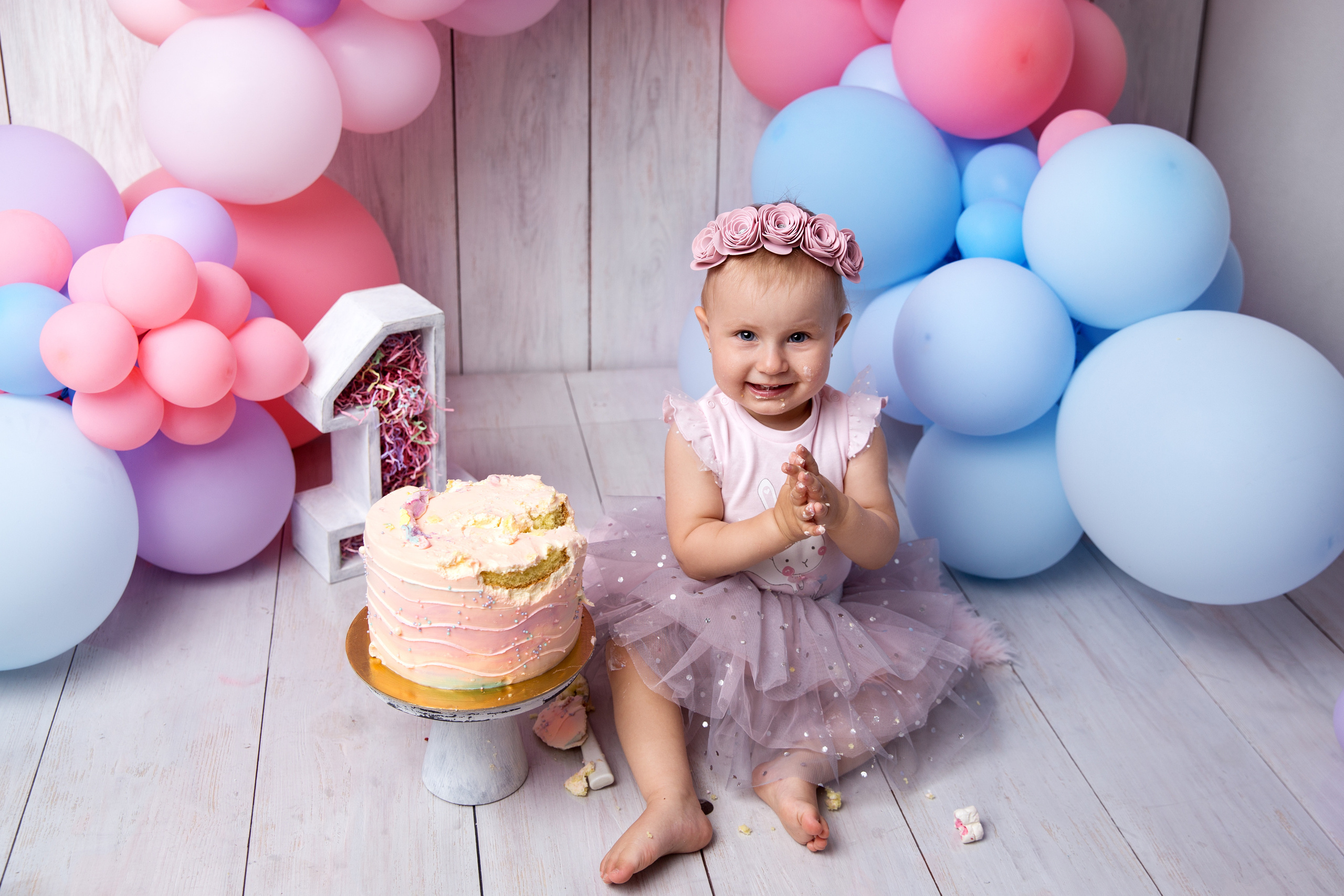 Фотосессия ГОДОВАСИЕ. Фотограф новорожденных, детей до года и беременных в Симферополе