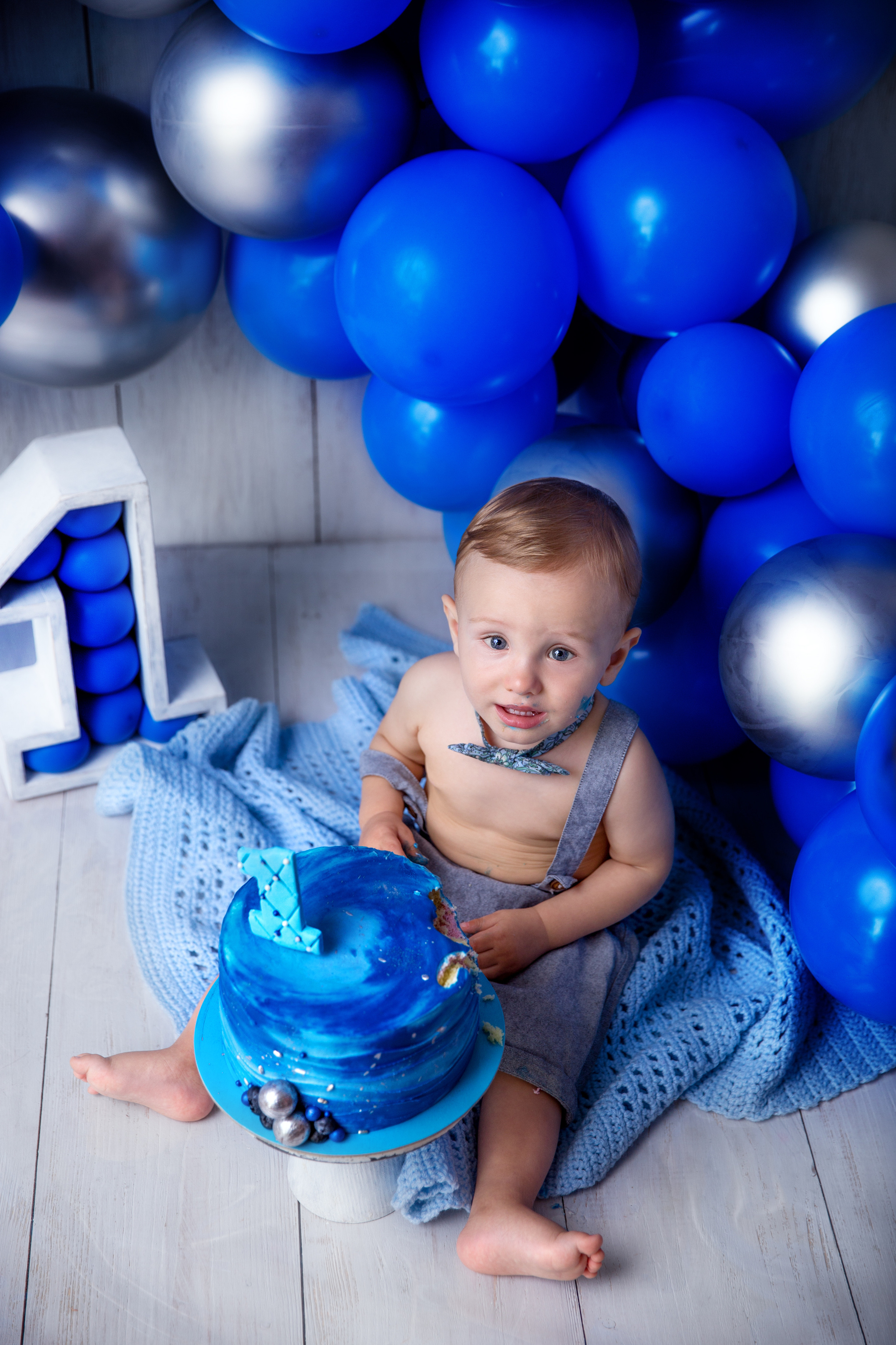 Фотосессия ГОДОВАСИЕ. Фотограф новорожденных, детей до года и беременных в Симферополе