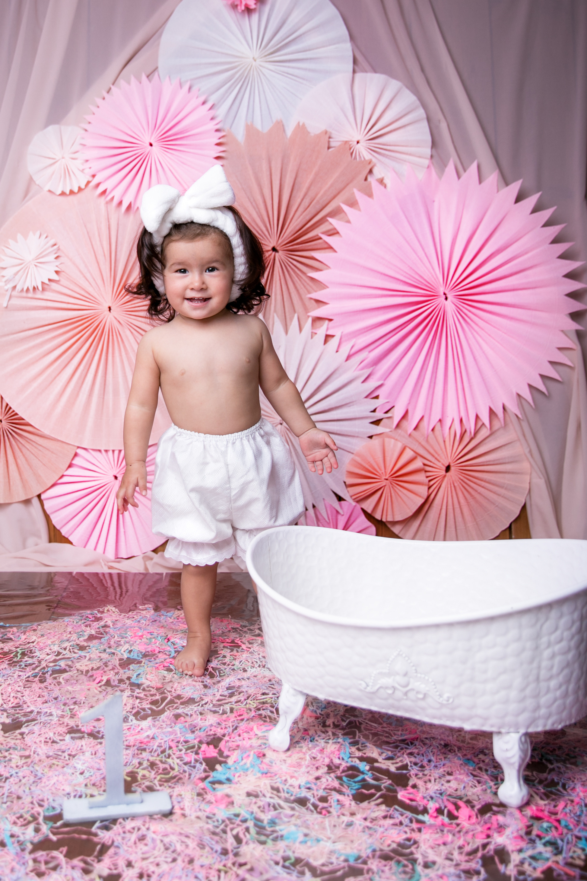 Фотосессия ГОДОВАСИЕ. Фотограф новорожденных, детей до года и беременных в Симферополе