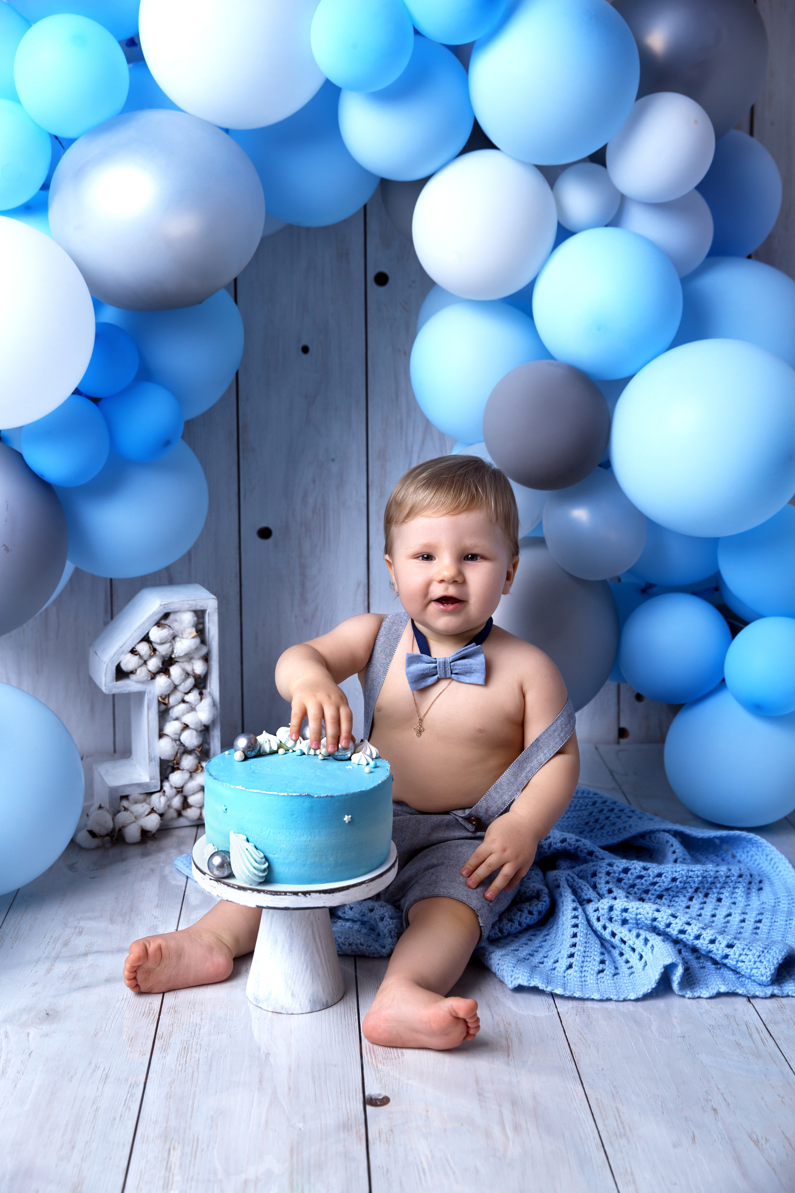 Фотосессия ГОДОВАСИЕ. Фотограф новорожденных, детей до года и беременных в Симферополе