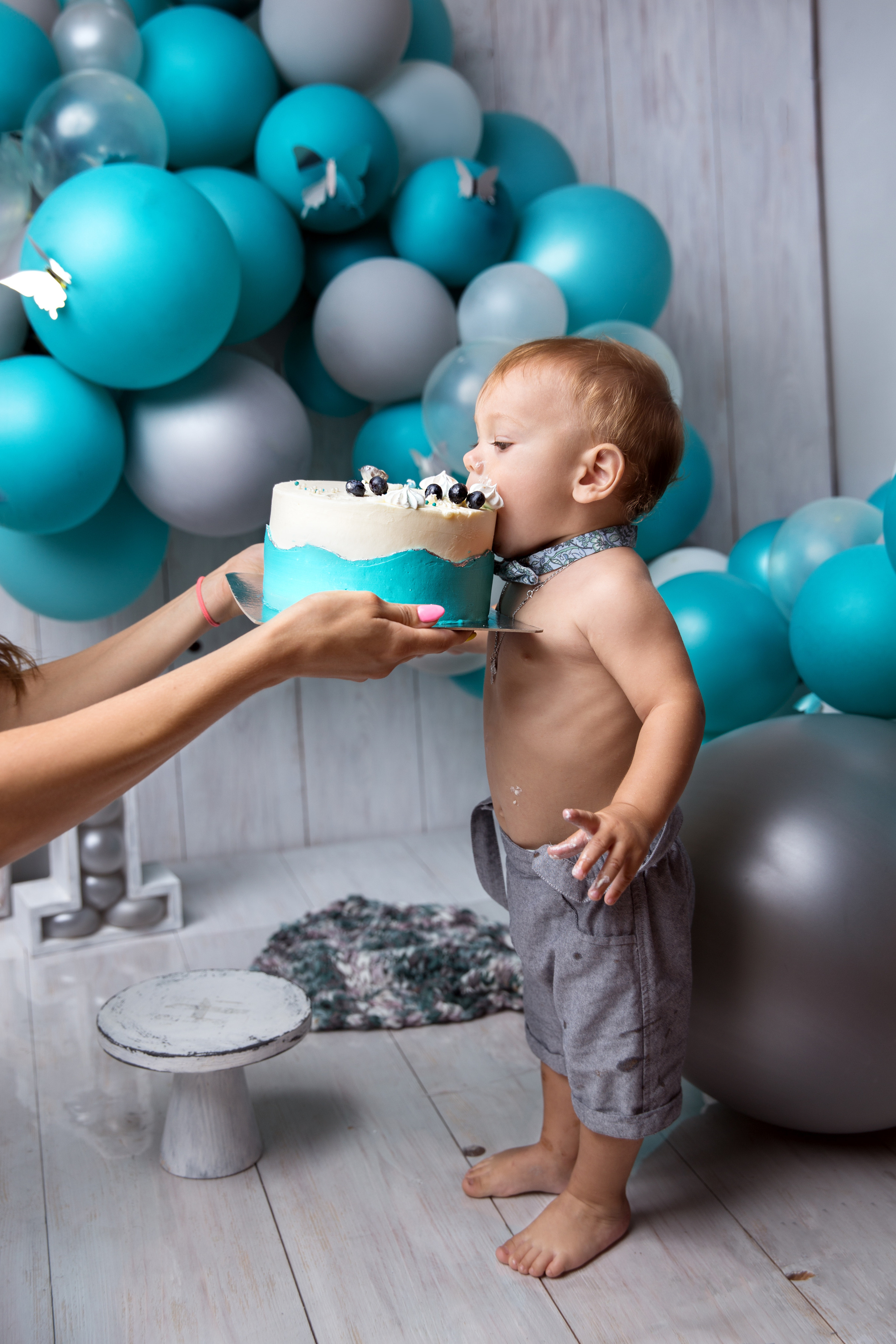 Фотосессия ГОДОВАСИЕ. Фотограф новорожденных, детей до года и беременных в Симферополе