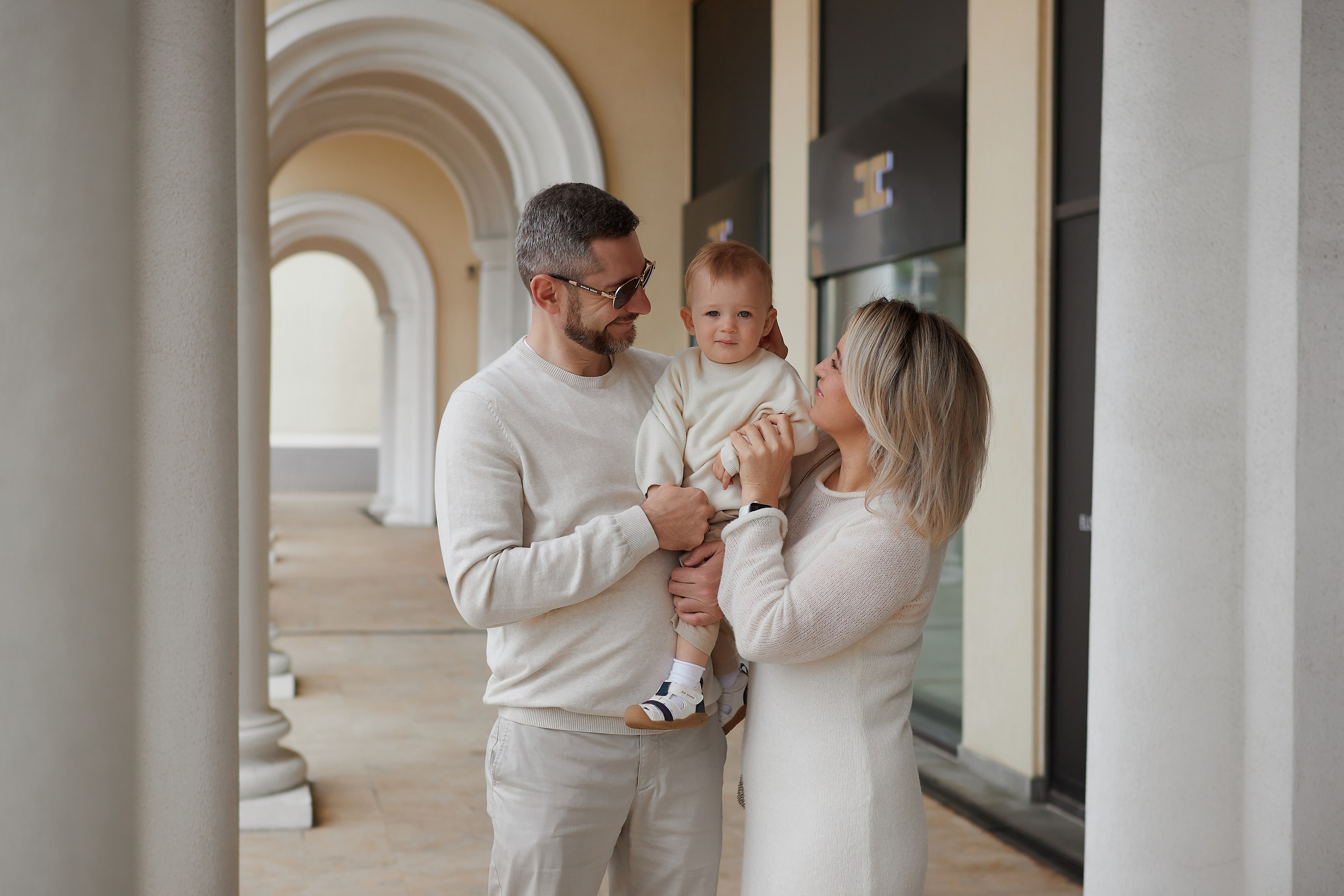 Фотосессия красивой семьи Кангун. Свадебный и семейный фотограф в Сочи-Красной поляне Ларионова Анна