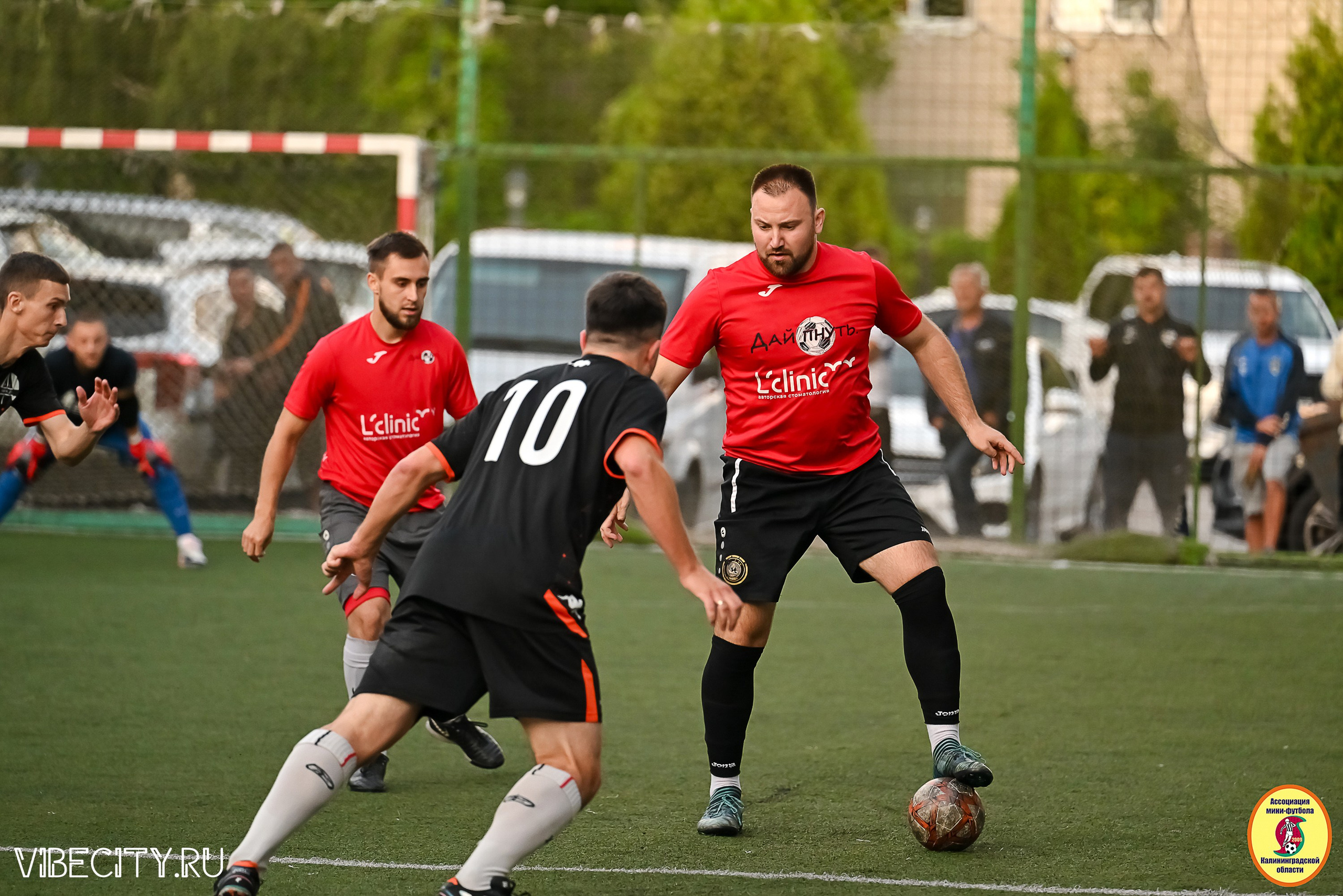 ИГРЫ МИНИ-ФУТБОЛЬНОЙ И КОРПОРАТИВНОЙ ЛИГИ. VIBECITY.RU Вайб Сити Ру Фоторепортажи Фотоотчеты Калининград