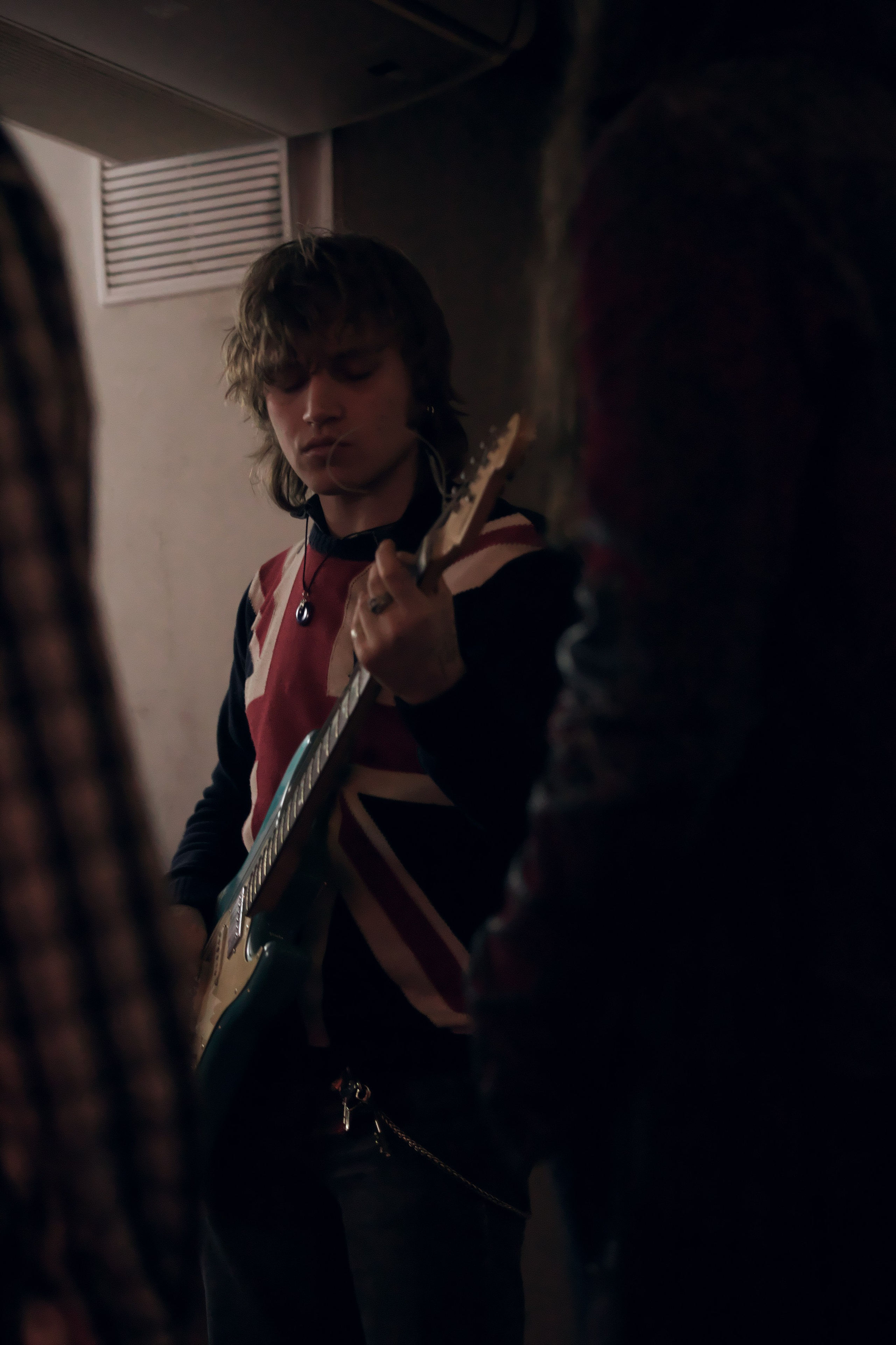 Видишь, я всё ещё здесь 🎛️. Миша Печёнкин | фотография