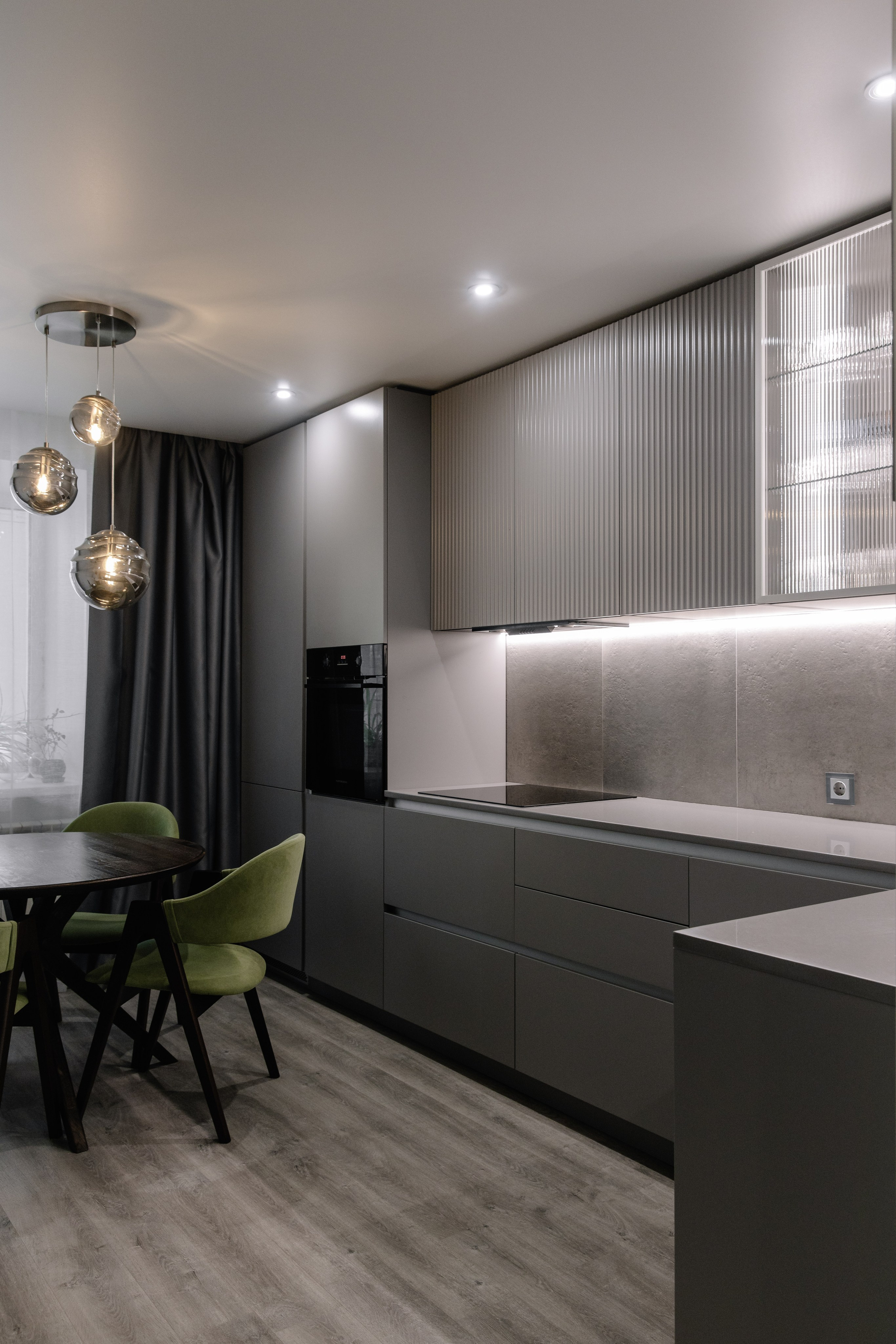 Кухня на заказ в Томске Шевченко. ГУДРУМ — Мебель на заказ в Томске | Кухни | Шкафы | Стулья и Столы