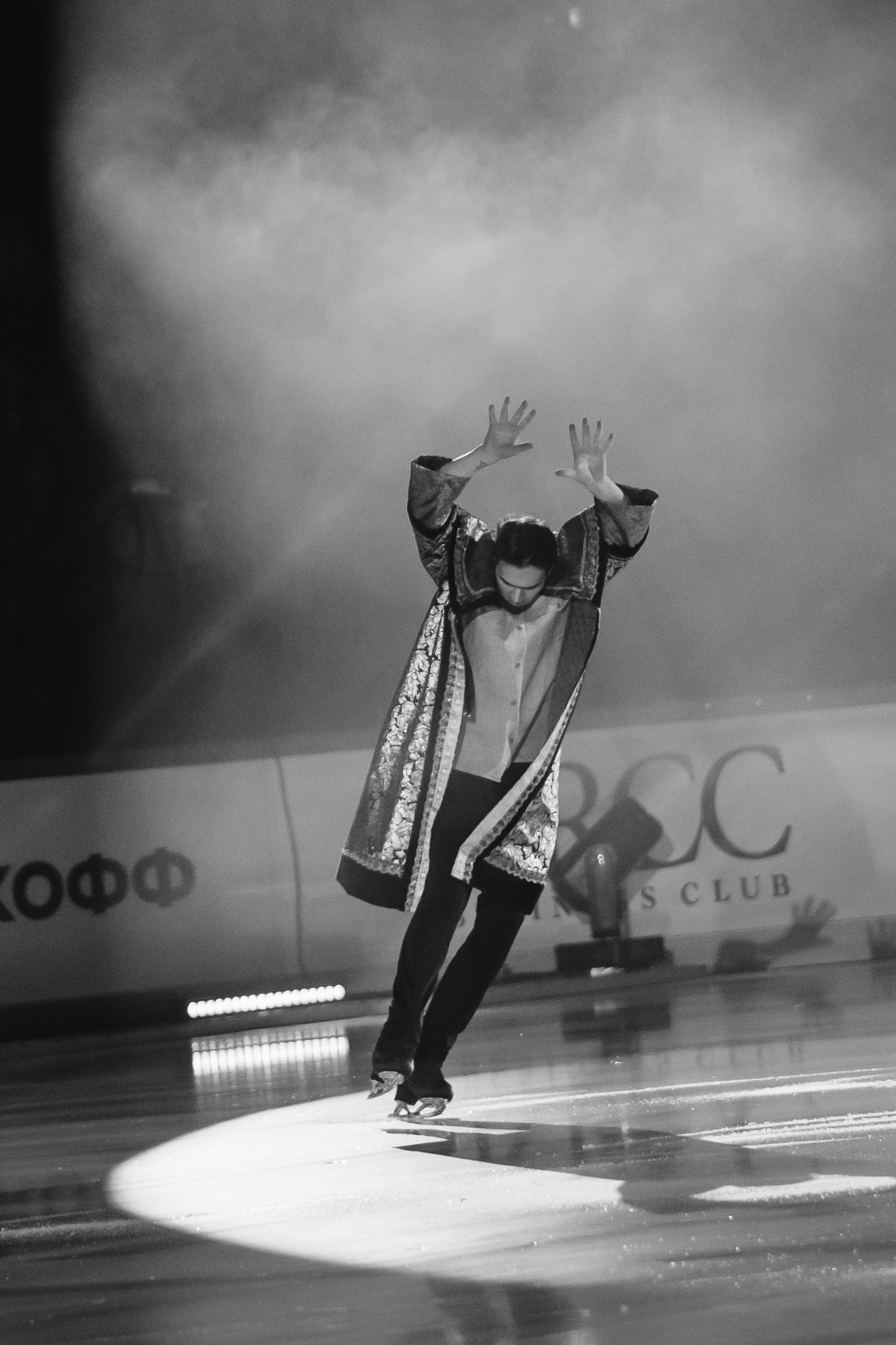 Шоу «Чемпионы на льду» в Новосибирске. Воробьева Ксения — Спортивный и танцевальный фотограф Новосибирск