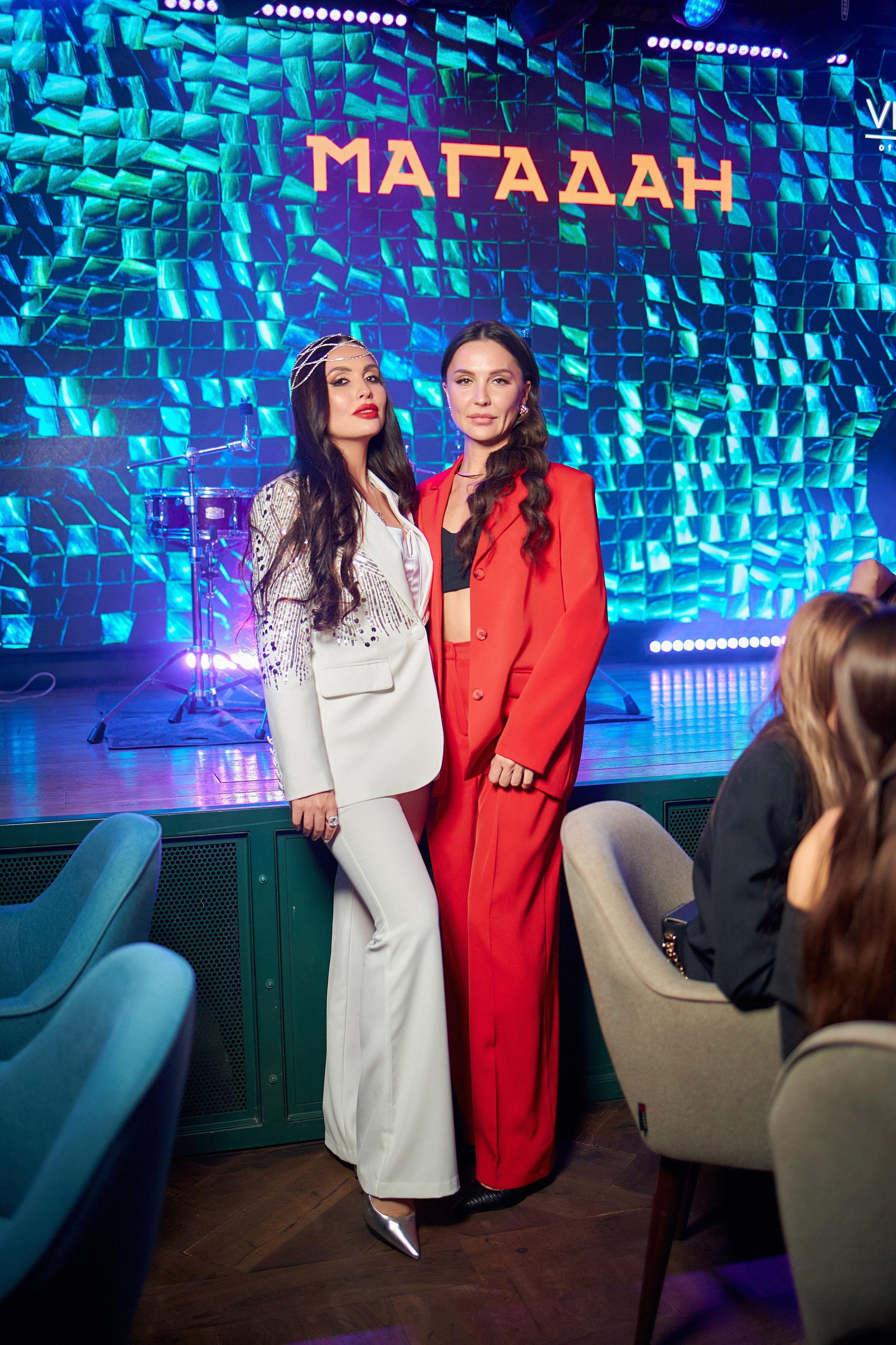 День Рождения в ресторане Магадан. Фотограф Валерий Савиовский