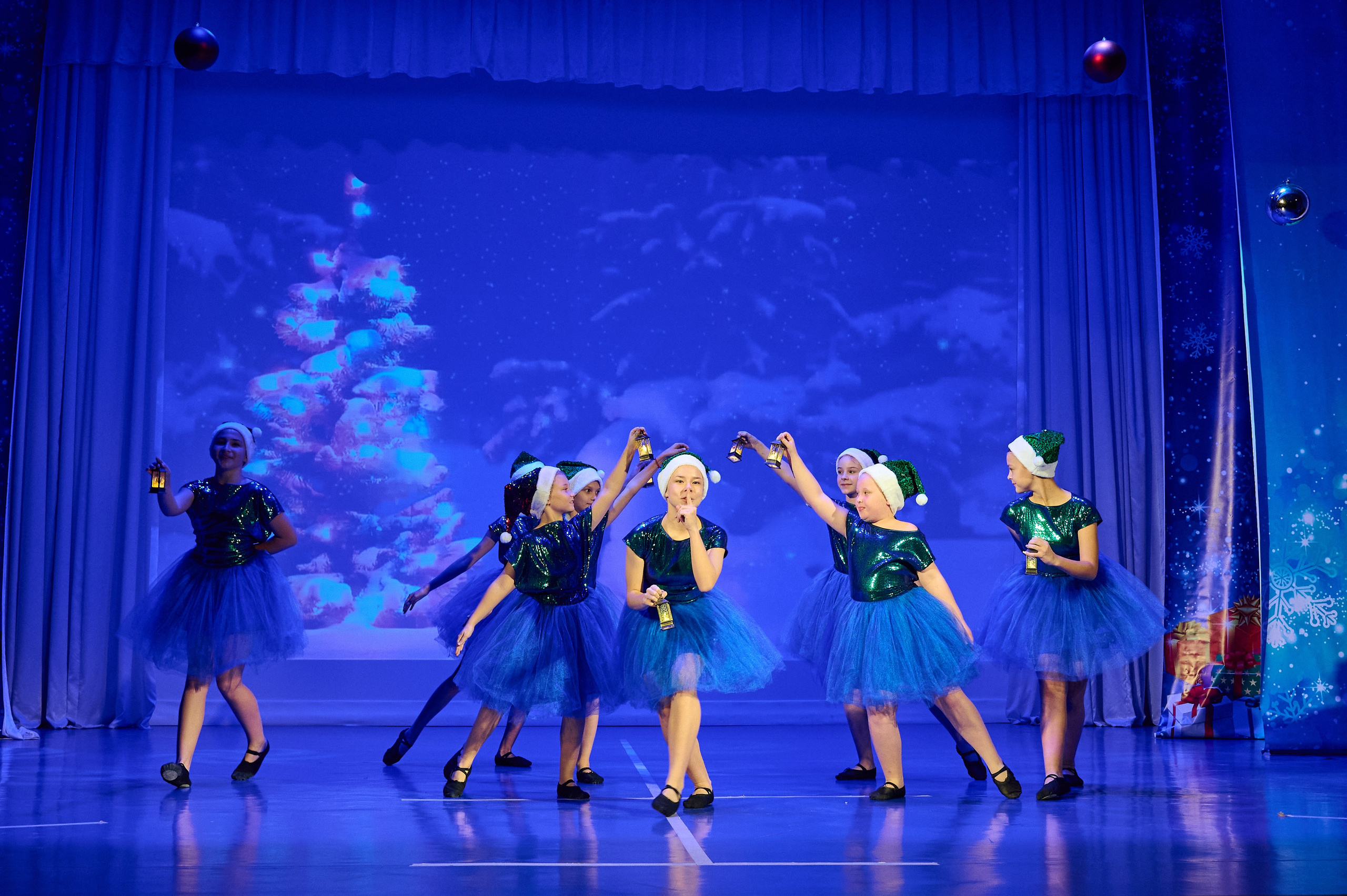 Коцерт НГ В ДК Марьина Роща. Жизнь курорта Кабардинка в фотографиях