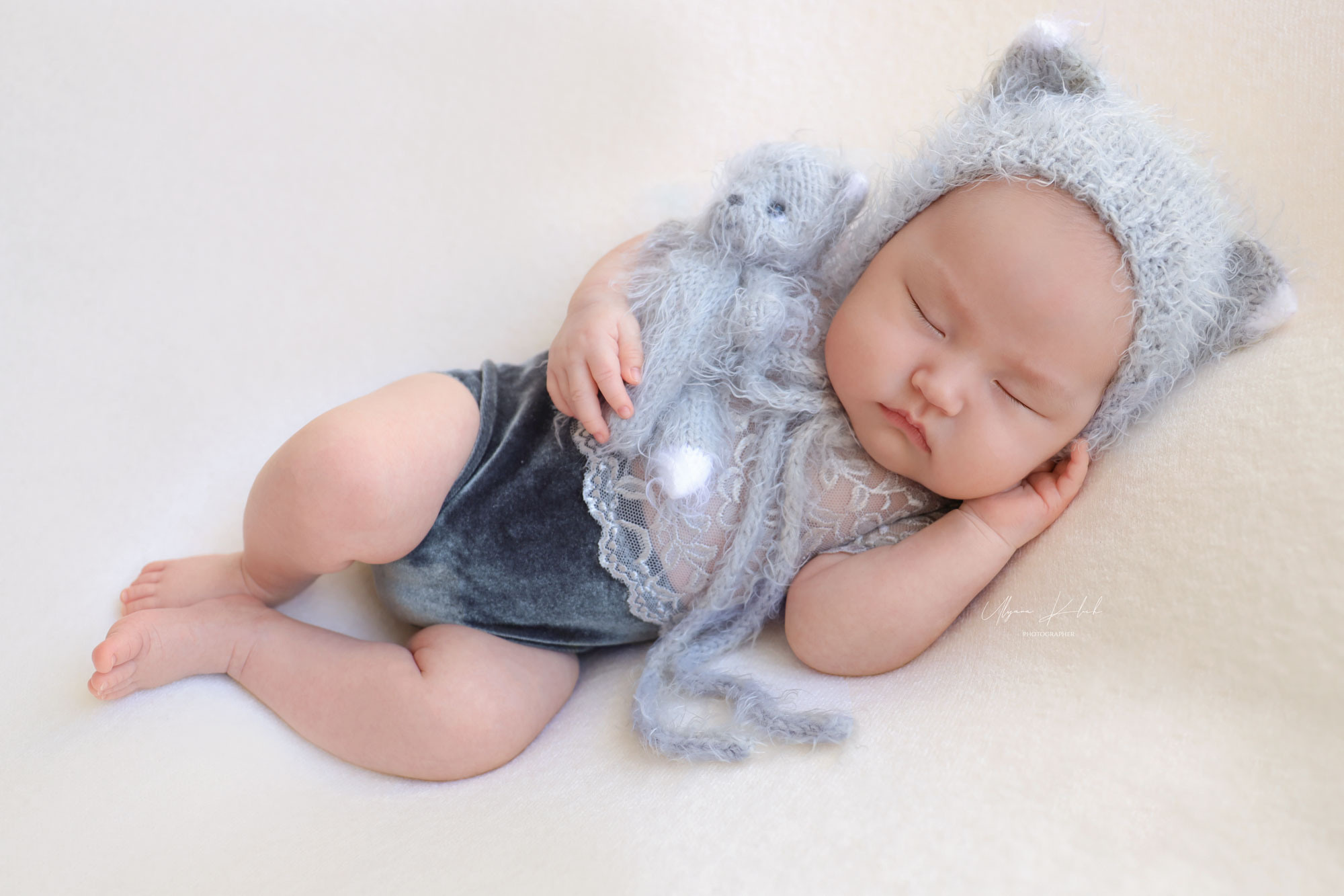 Фотосессия для малышки. Пакет «Standard». Фотограф беременности, новорожденных и детей до года в Астане