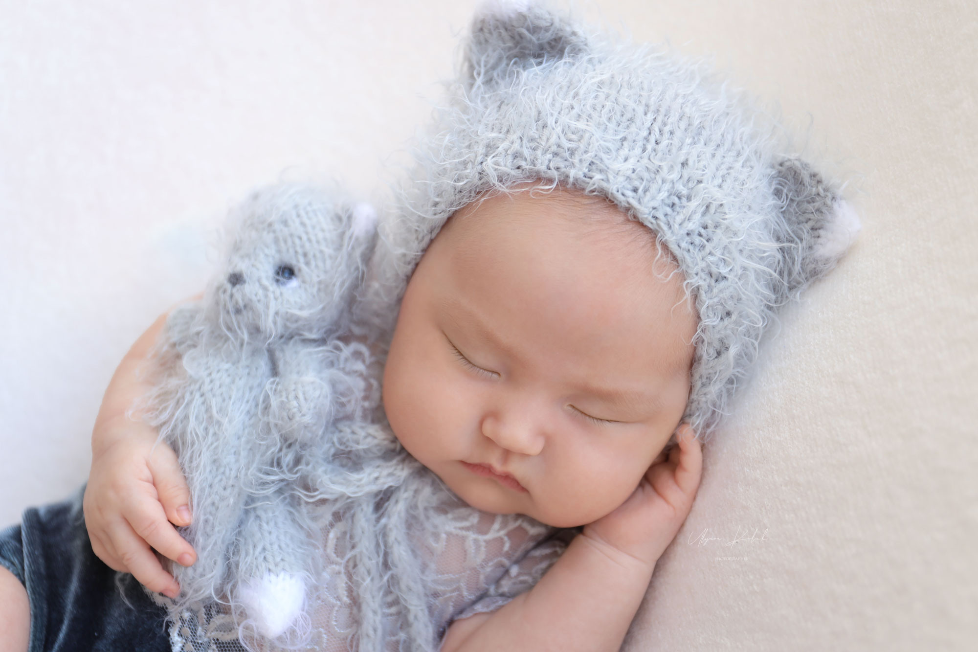 Фотосессия для малышки. Пакет «Standard». Фотограф беременности, новорожденных и детей до года в Астане