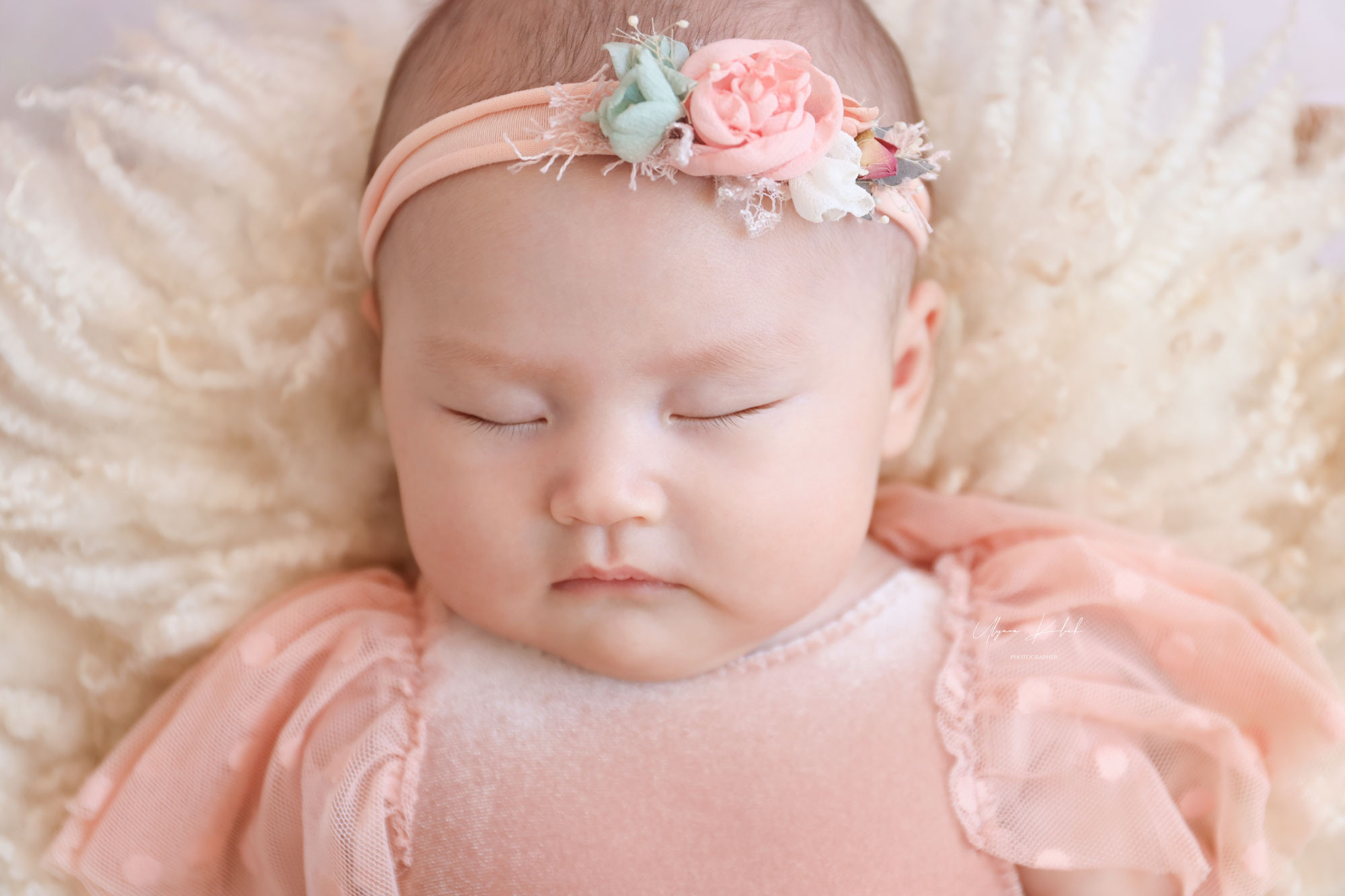 Фотосессия для малышки. Пакет «Standard». Фотограф беременности, новорожденных и детей до года в Астане