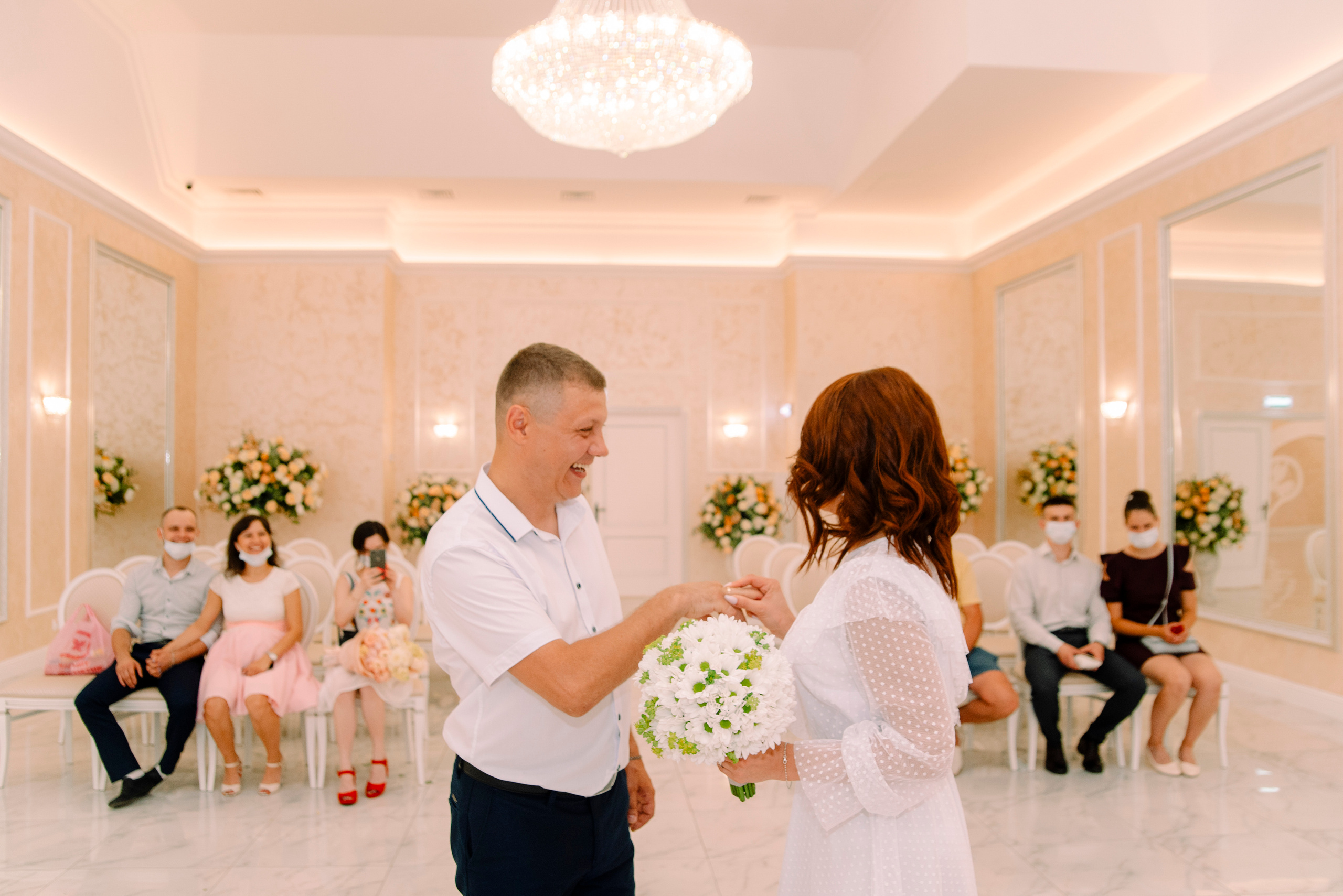 Поцелуи под дождем. Семейный и свадебный фотограф в Рязани Лиза Голованова