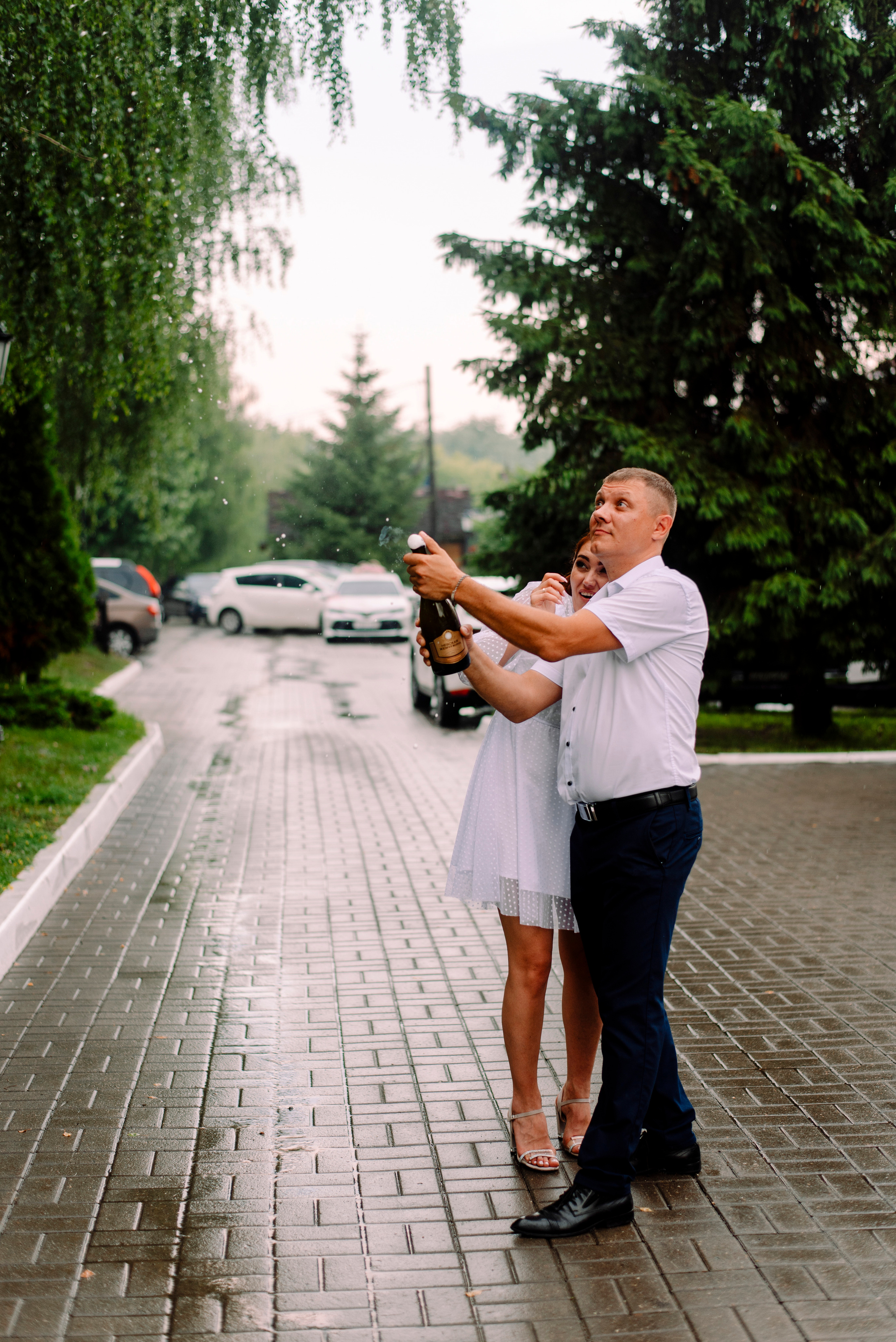 Поцелуи под дождем. Семейный и свадебный фотограф в Рязани Лиза Голованова