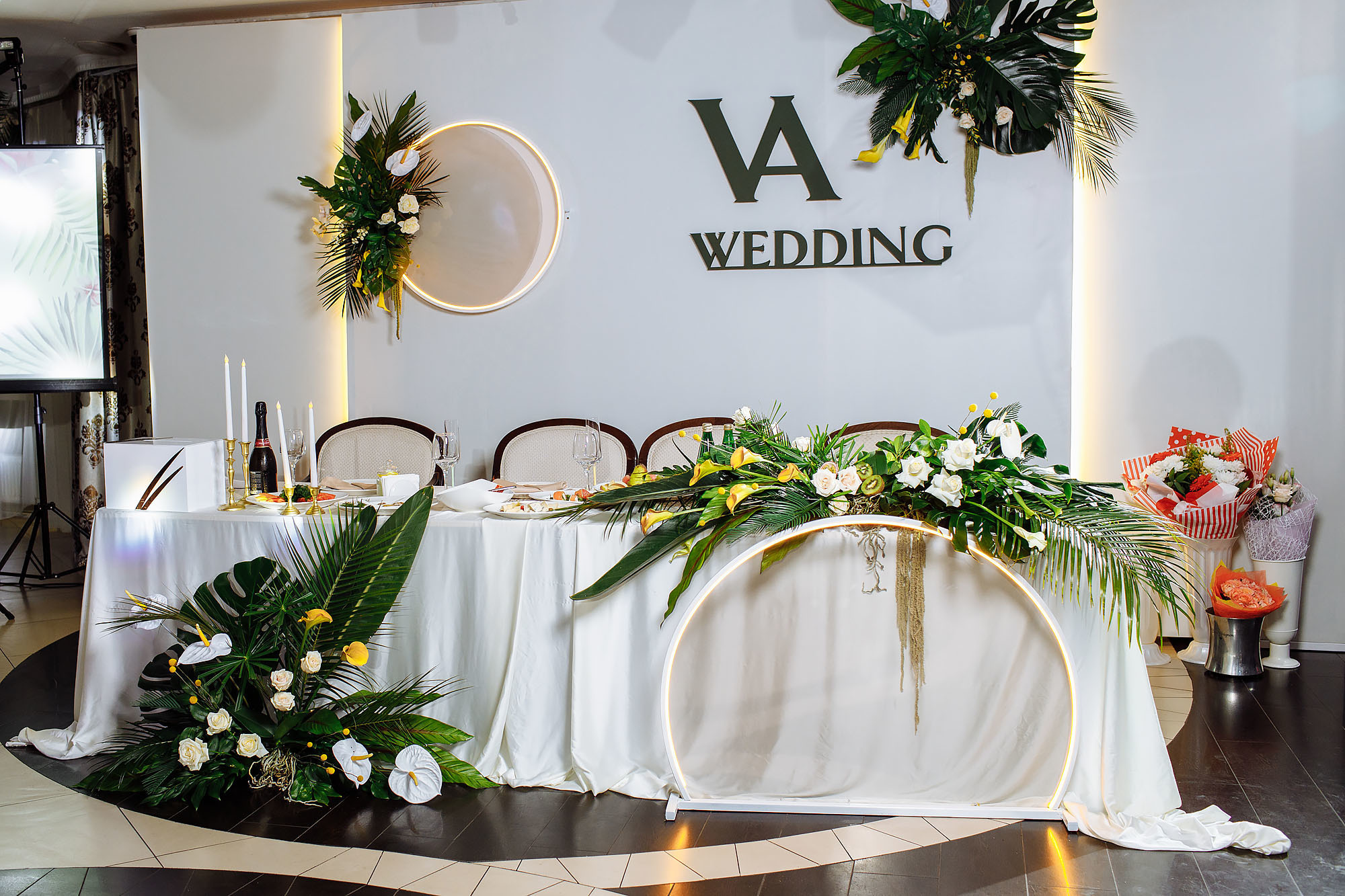 Анонс романтической свадьбы в Краснодаре в ресторане. Свадебный фотограф Краснодар, Сочи, Геленджик, Анапа, Ростов