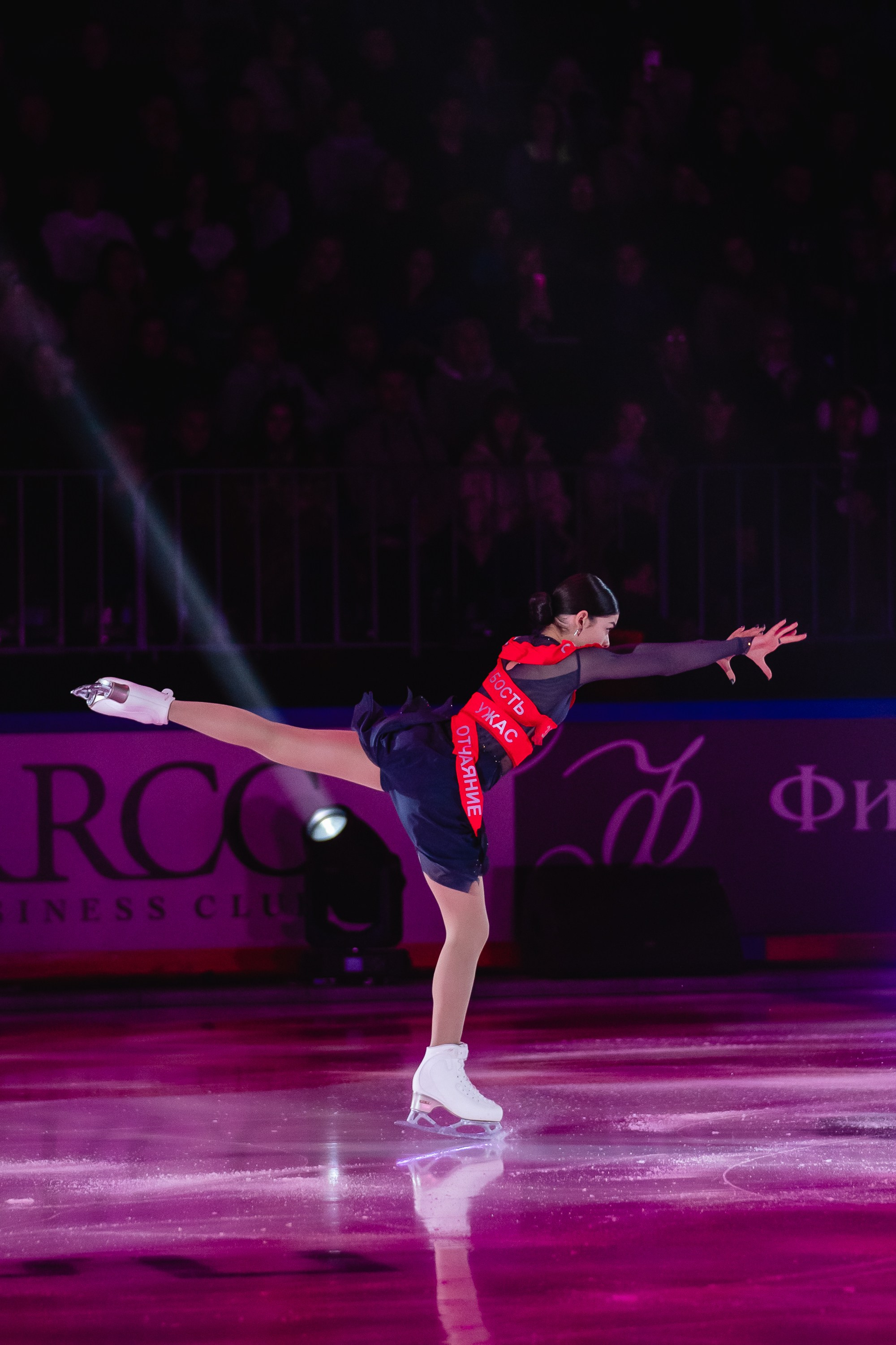Шоу «Чемпионы на льду» в Новосибирске. Воробьева Ксения — Спортивный и танцевальный фотограф Новосибирск