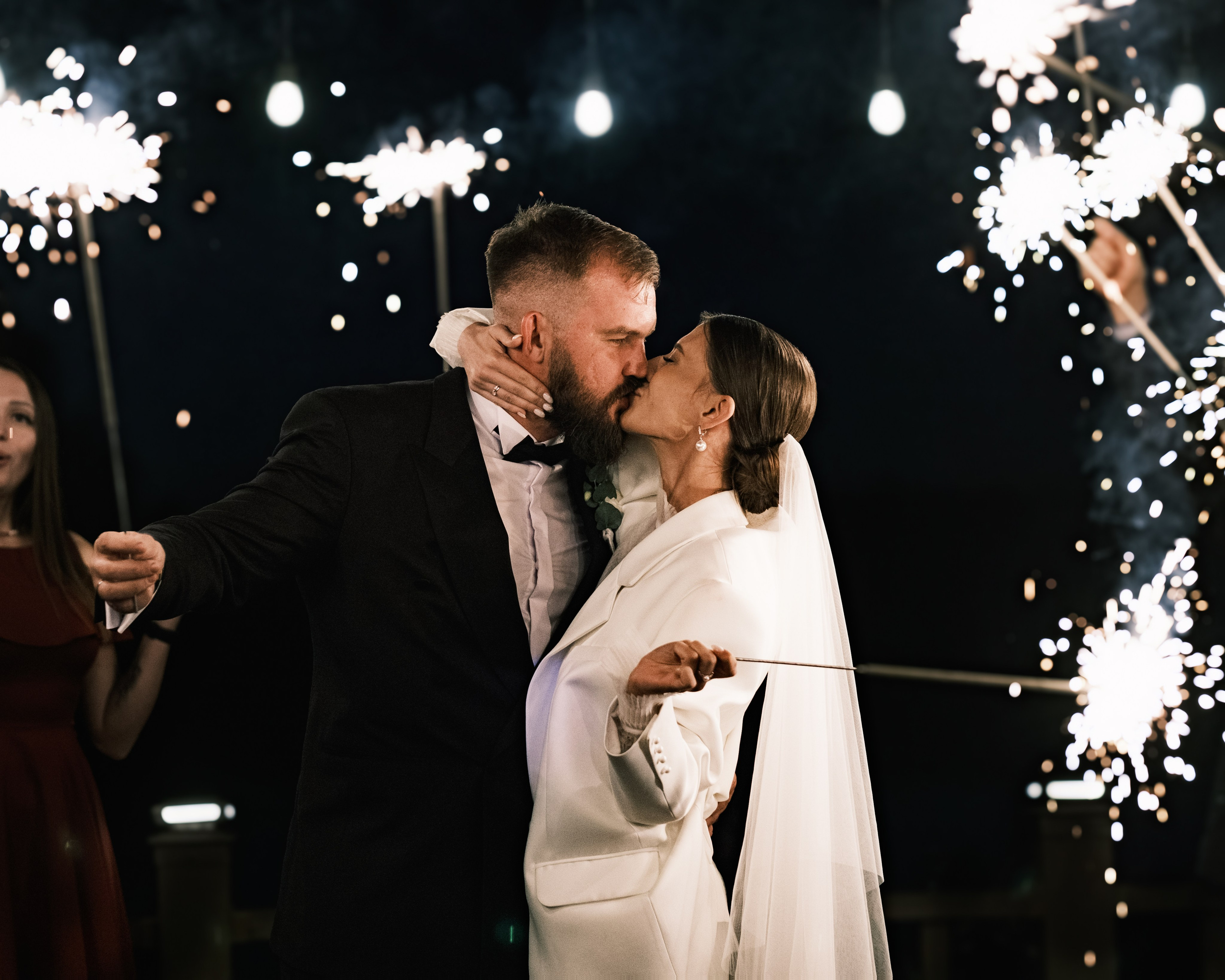 Олег и Лиза под бенгальскими огнями. Professional photoartist in St. Petersburg (wedding, reportage, portrait, model book, love story) Alexander Shvedov
