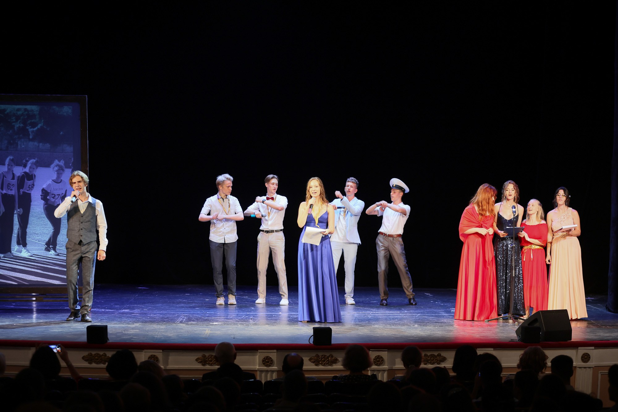 Выпускной вечер в Севастопольской гимназии № 1 имени А. С. Пушкина. Свадебный фотограф, фотосъемка в Крыму, Севастополе, Симферополе, Ялте