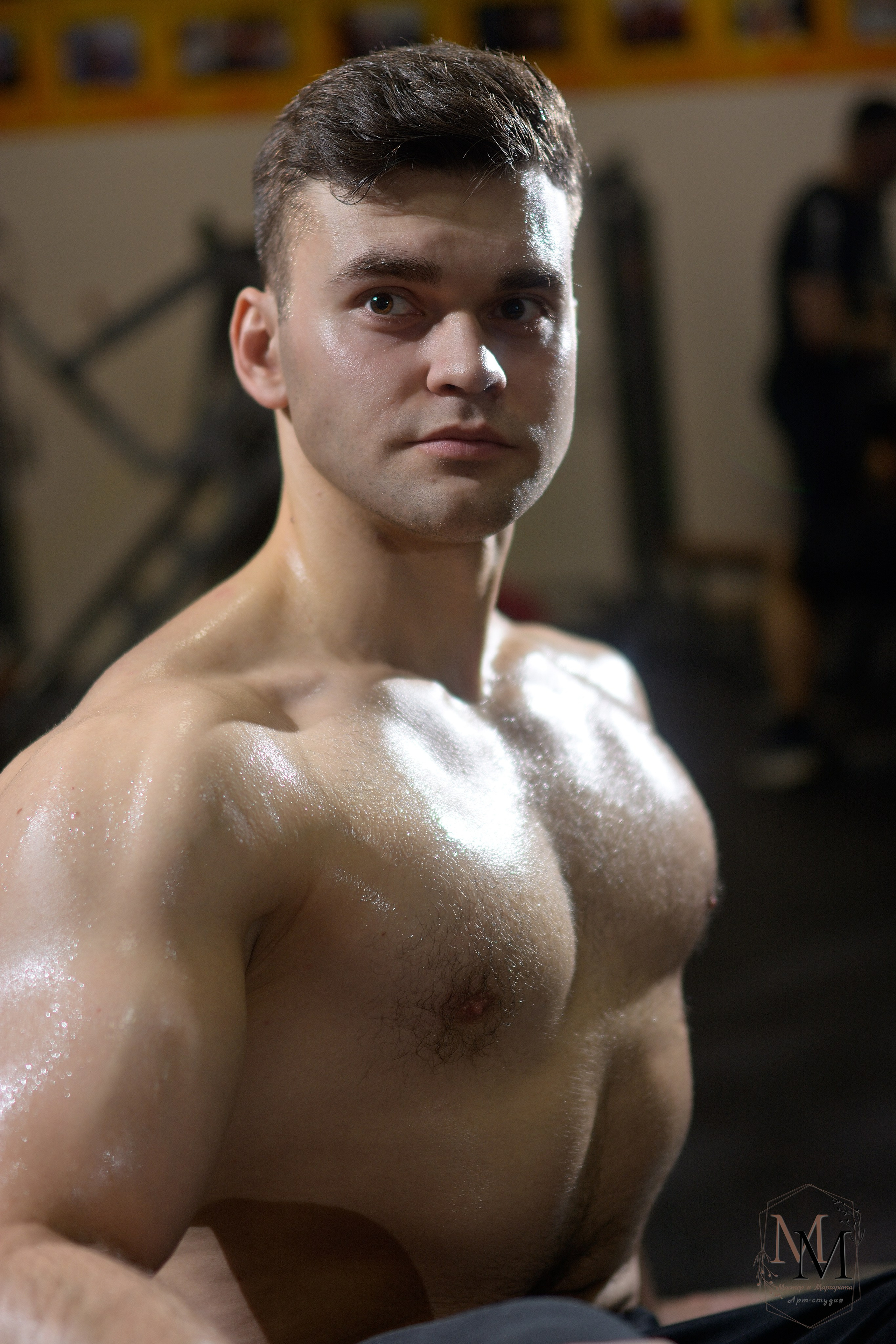 Фитнес фотосессии. Фотосессии в спортзале. Арт-студия "Мастер и Маргарита". Мужской портрет. Фотосессии в Сызрани. Фотосъемки в Сызрани. Фотограф в Сызрани.