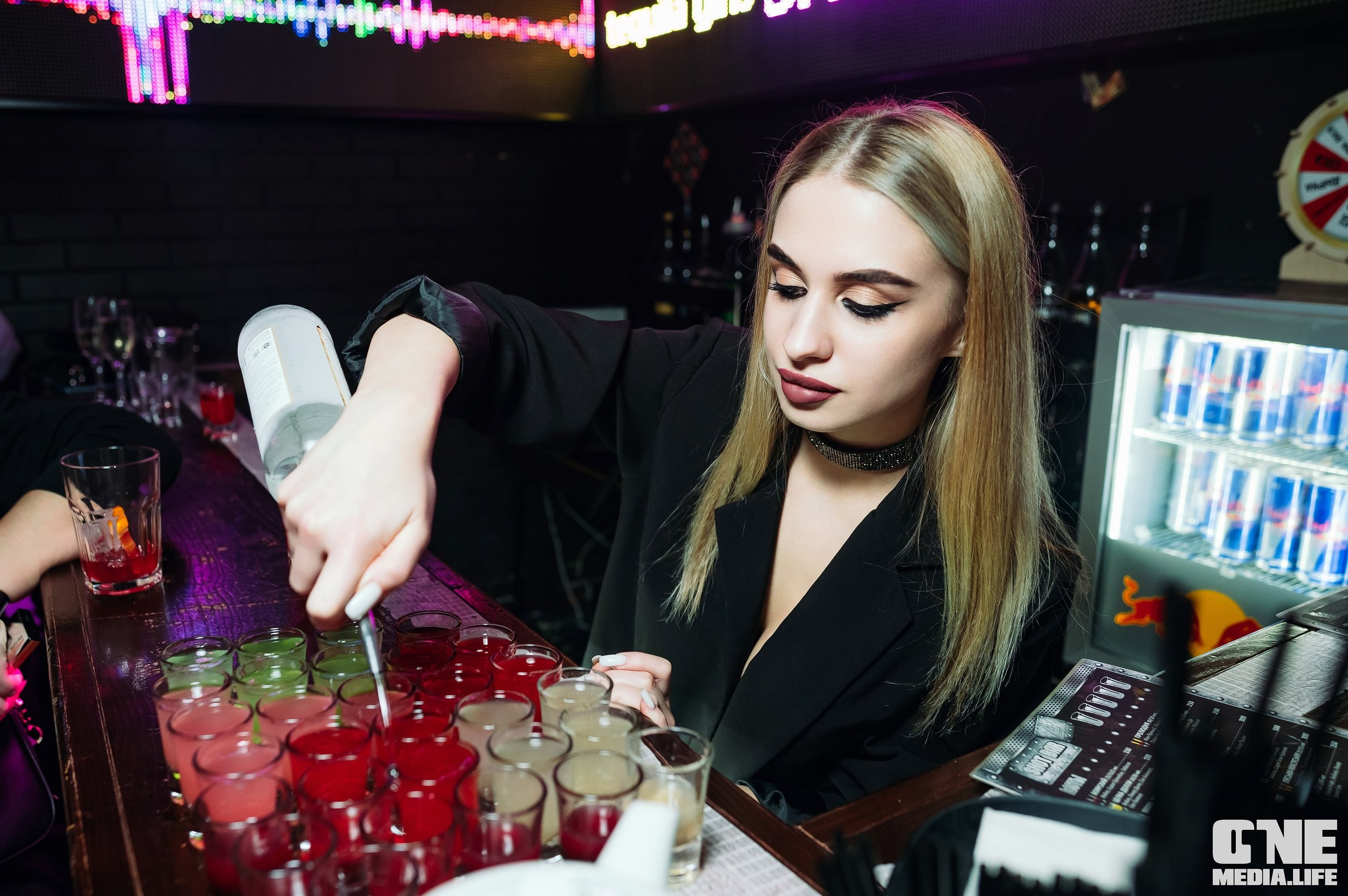 Фоторепортаж из бара XxxX. One Media Life: фоторепортажи, фотоотчеты с мероприятий и заведений