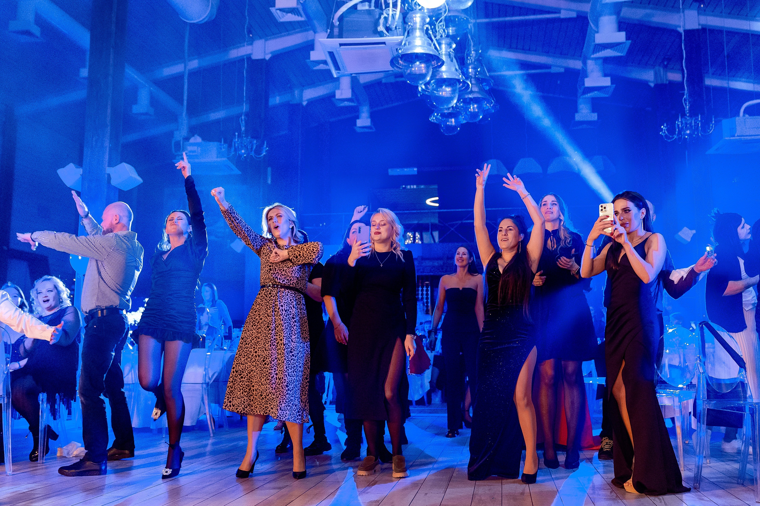 • корпоратив «АВЕНЮ». Фотограф, индивидуальные женские, мужские фотосессии в Ростове-на-Дону