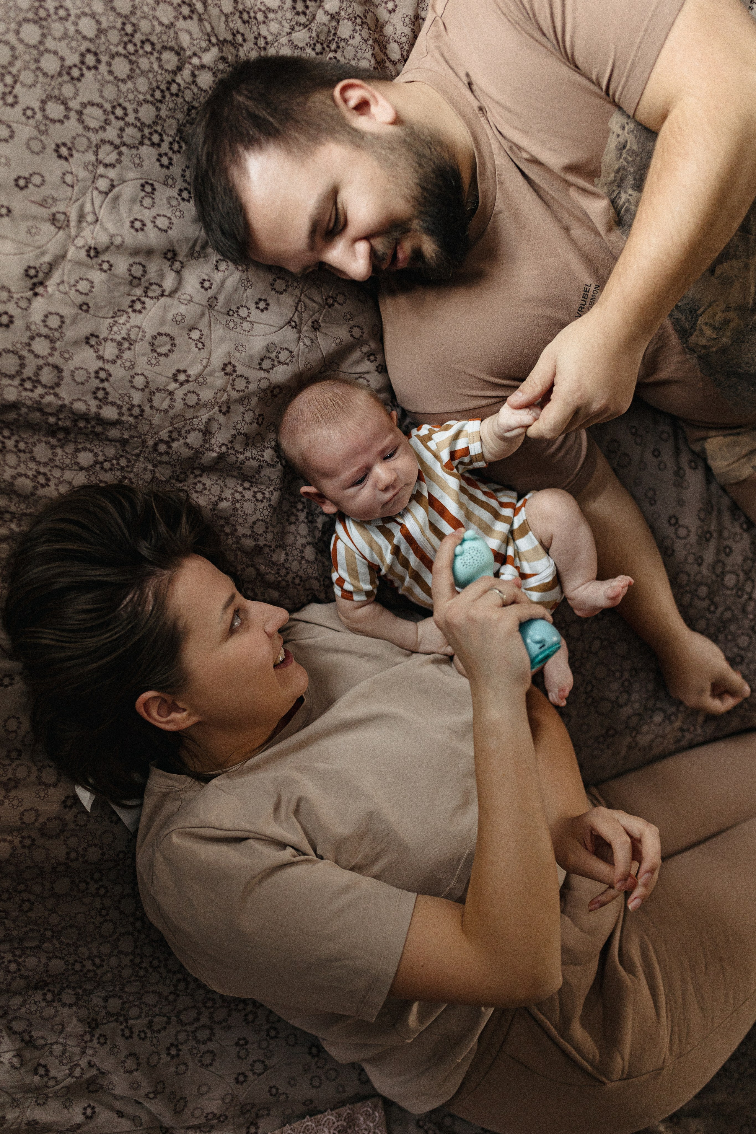 Домашняя семейная фотосессия с малышом. Портретный и семейный фотограф в Москве Мария Рослякова
