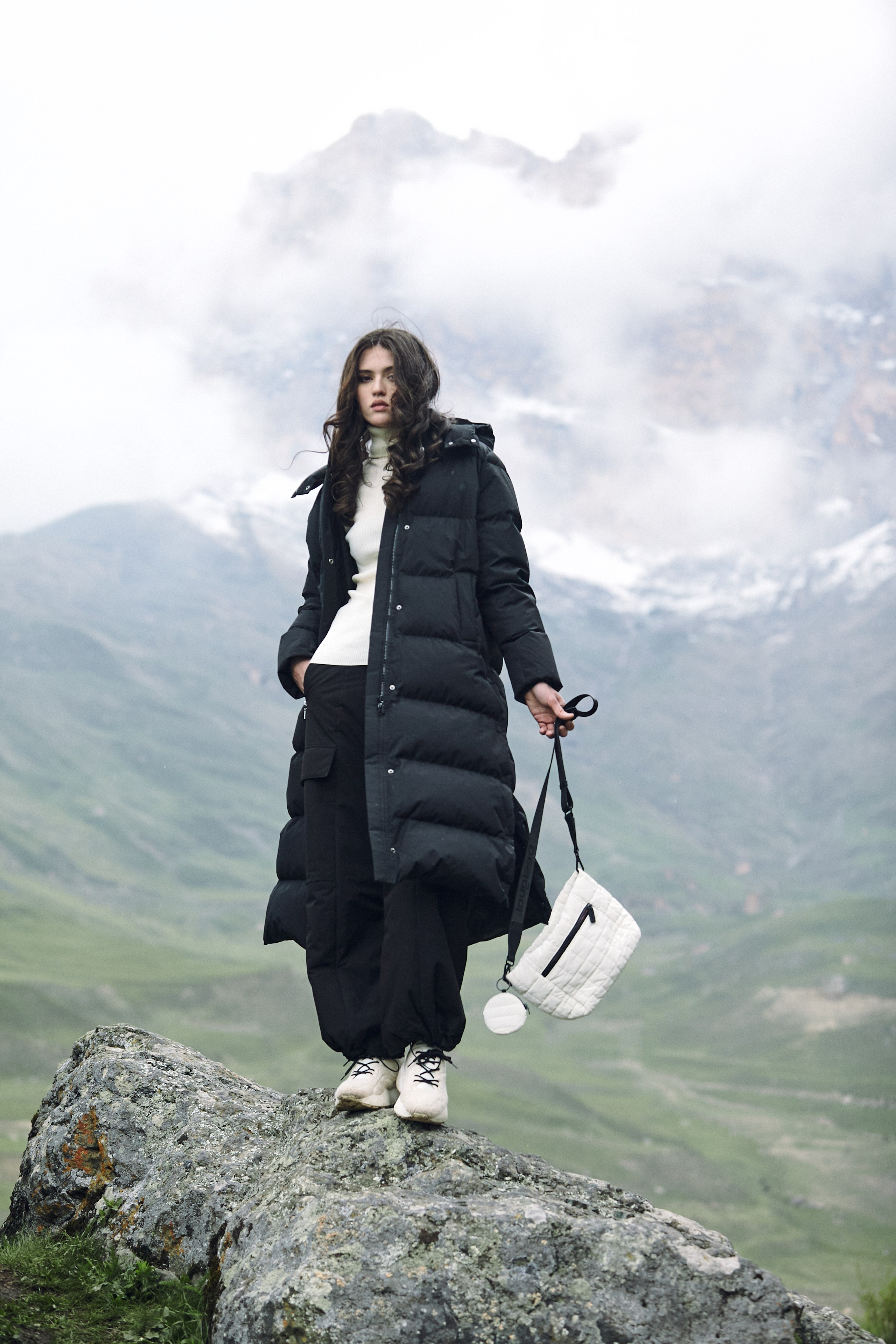 Съемка для бренда одежды в горах. Фотограф Продюсер в горах КБР / Москва Нальчик Горы