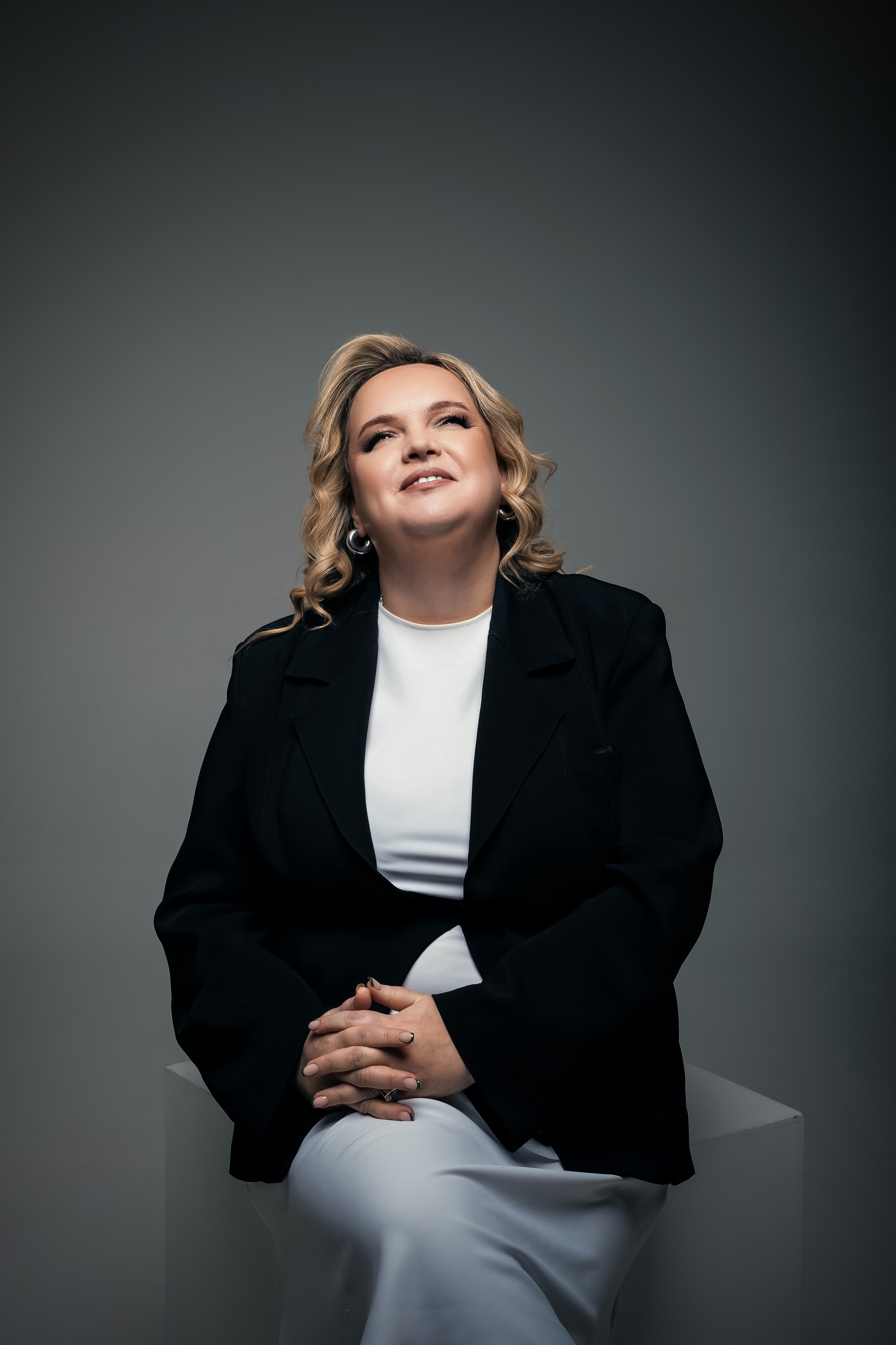 Мария Кондратович, тренер по ораторскому мастерству, радиоведущая, автор книги «Говори, я хочу ещё!». Фотограф и видеограф Анна Жагорина