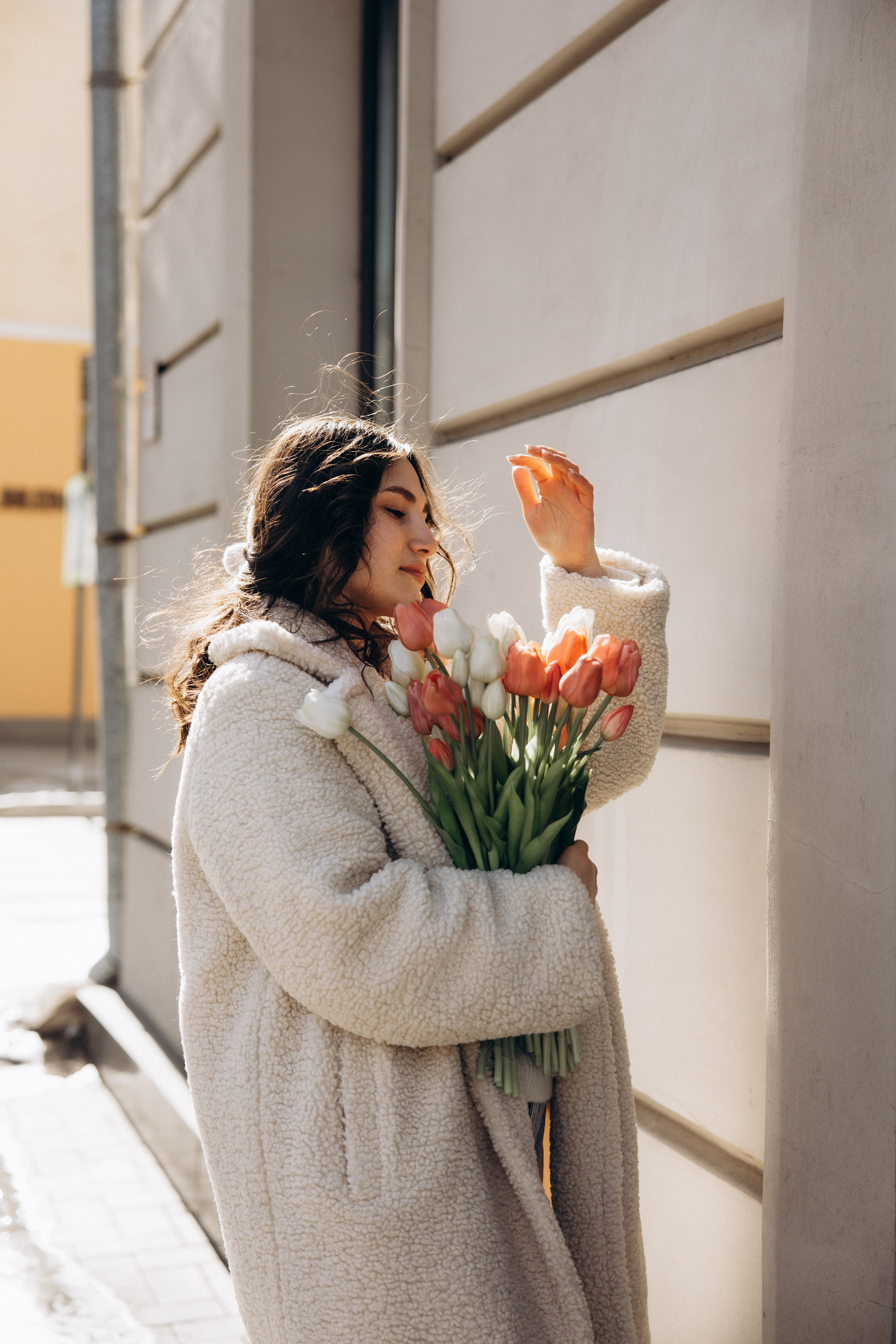 Прогулка с тюльпанами. Свадебный, семейный фотограф в Иркутске Светлана Макаричева