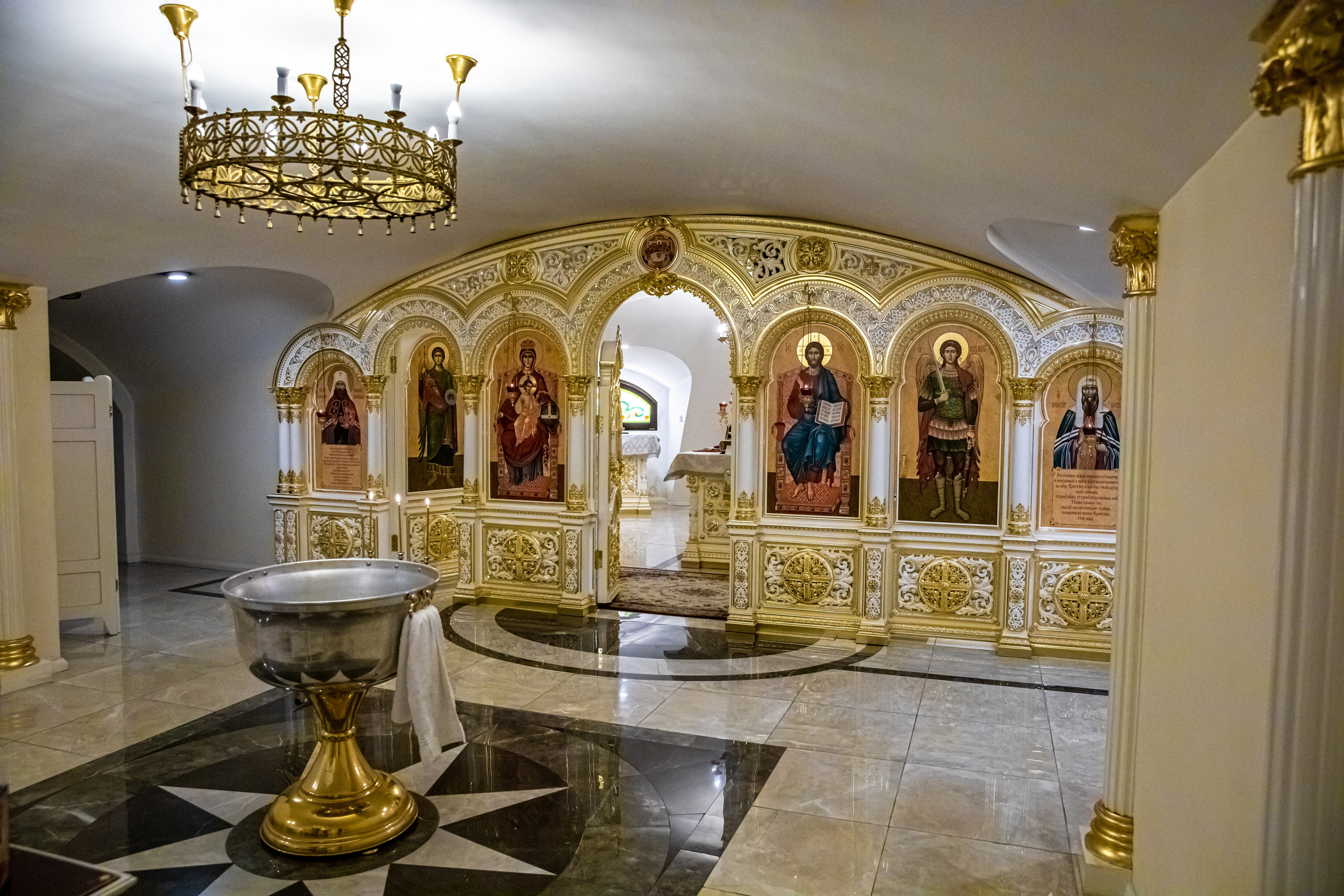 Фотограф на Крещение в Санкт-Петербурге. ФОТОГРАФ РАДОСТИ Фотосессия в студии СПб. Портретный фотограф — Юрий Торлопов