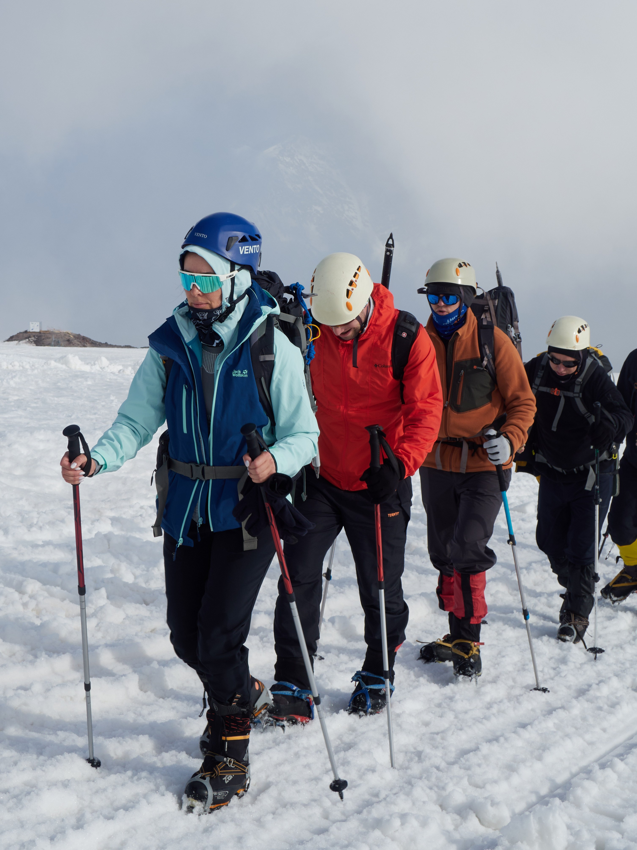 29.04 Заезд в хижины Акклиматизация на 4100. Горный, высотный Фотограф на Эльбрусе Георгий