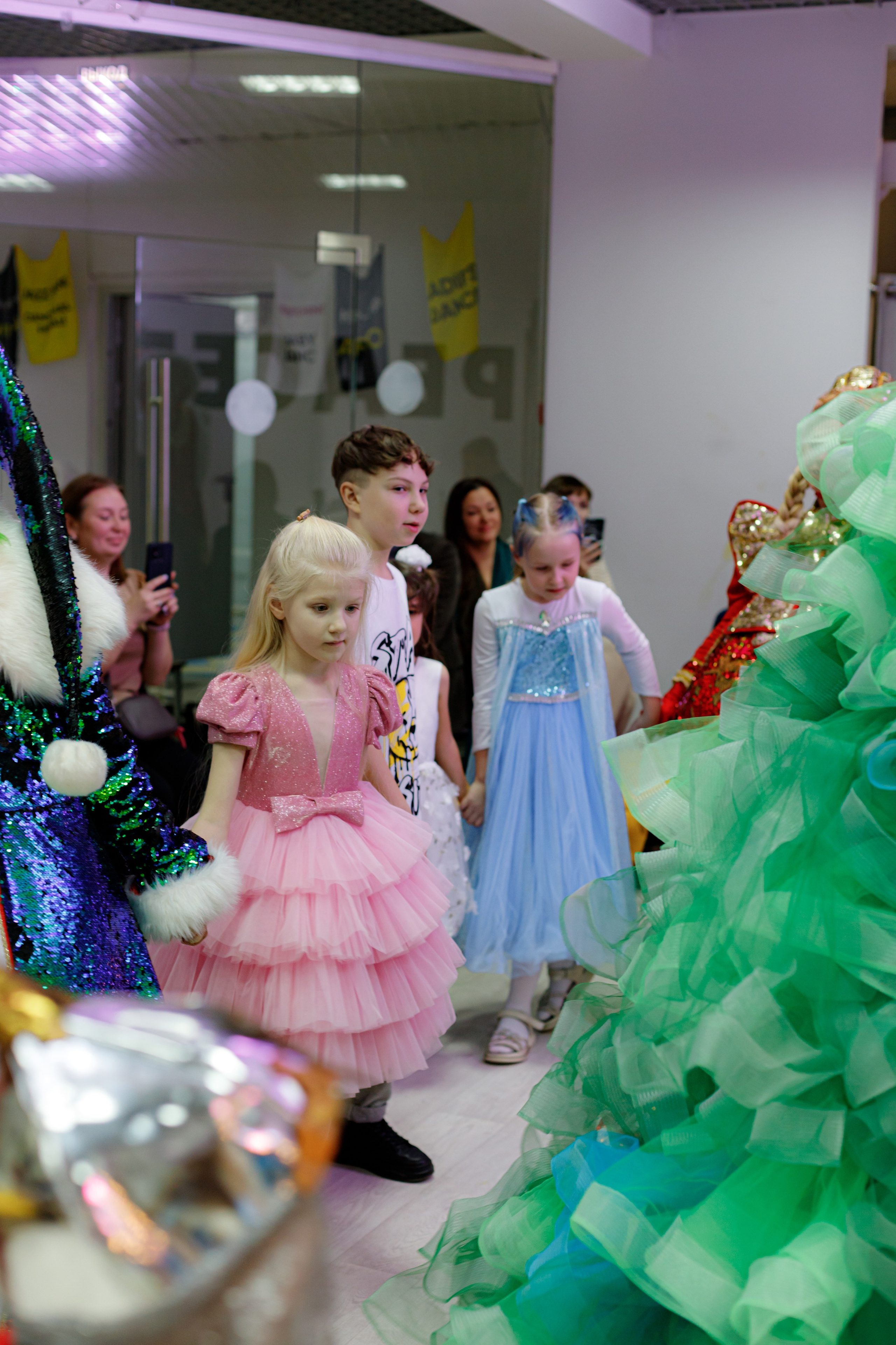 HAPPY NEW YEAR PART/5. Photokarish