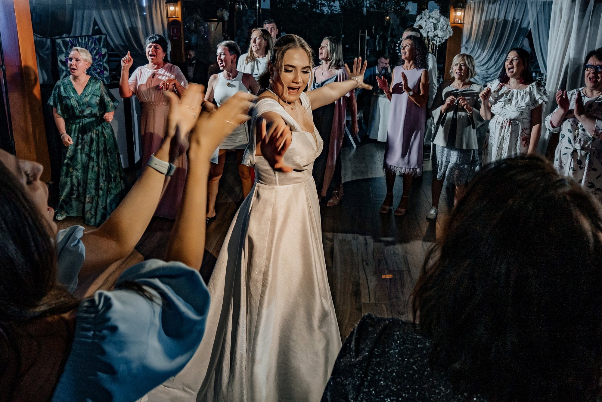 Свадебная фотосъемка Малые Карелы Архангельск Новотель. Свадебный фотограф в Архангельске и Северодвинске