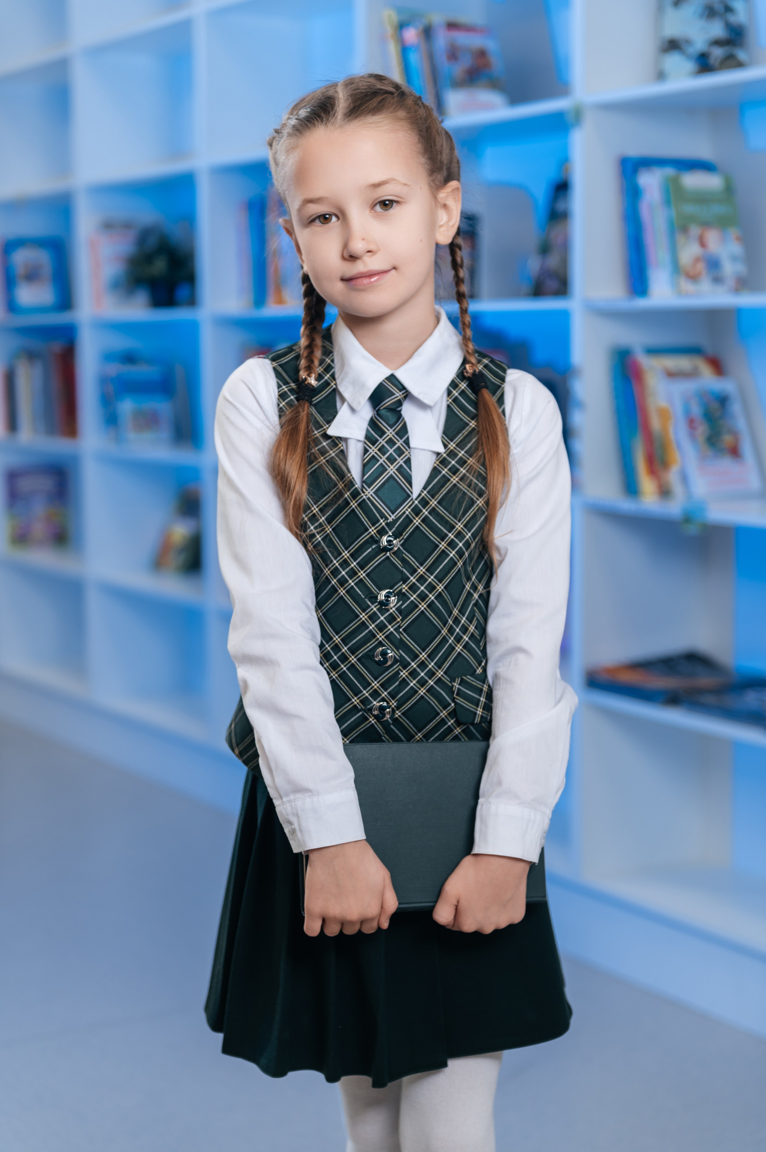 Начальные классы. Современные выпускные альбомы в Новосибирске