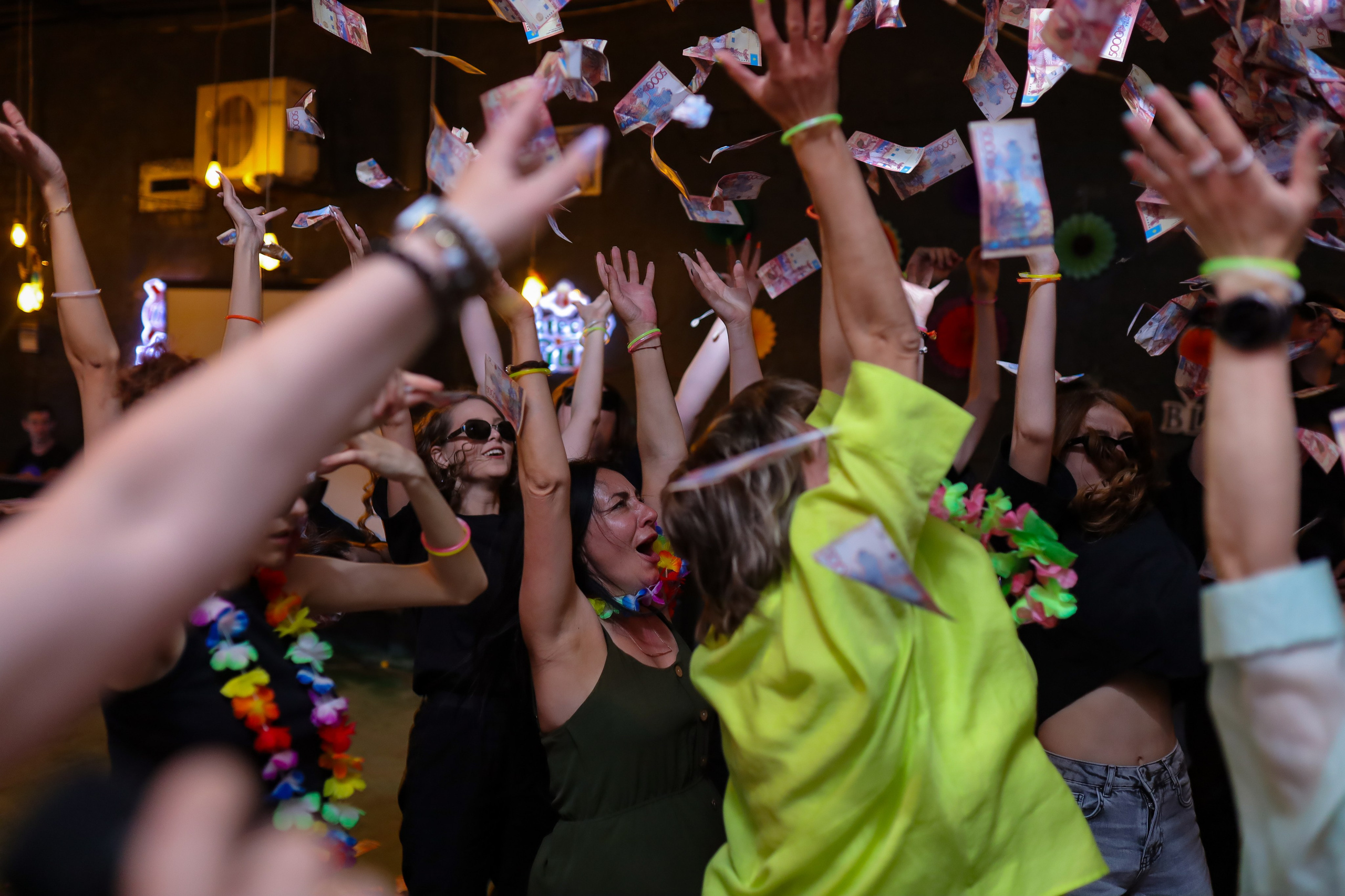 Выпускники. Фотограф в Жезказгане. Графический дизайнер