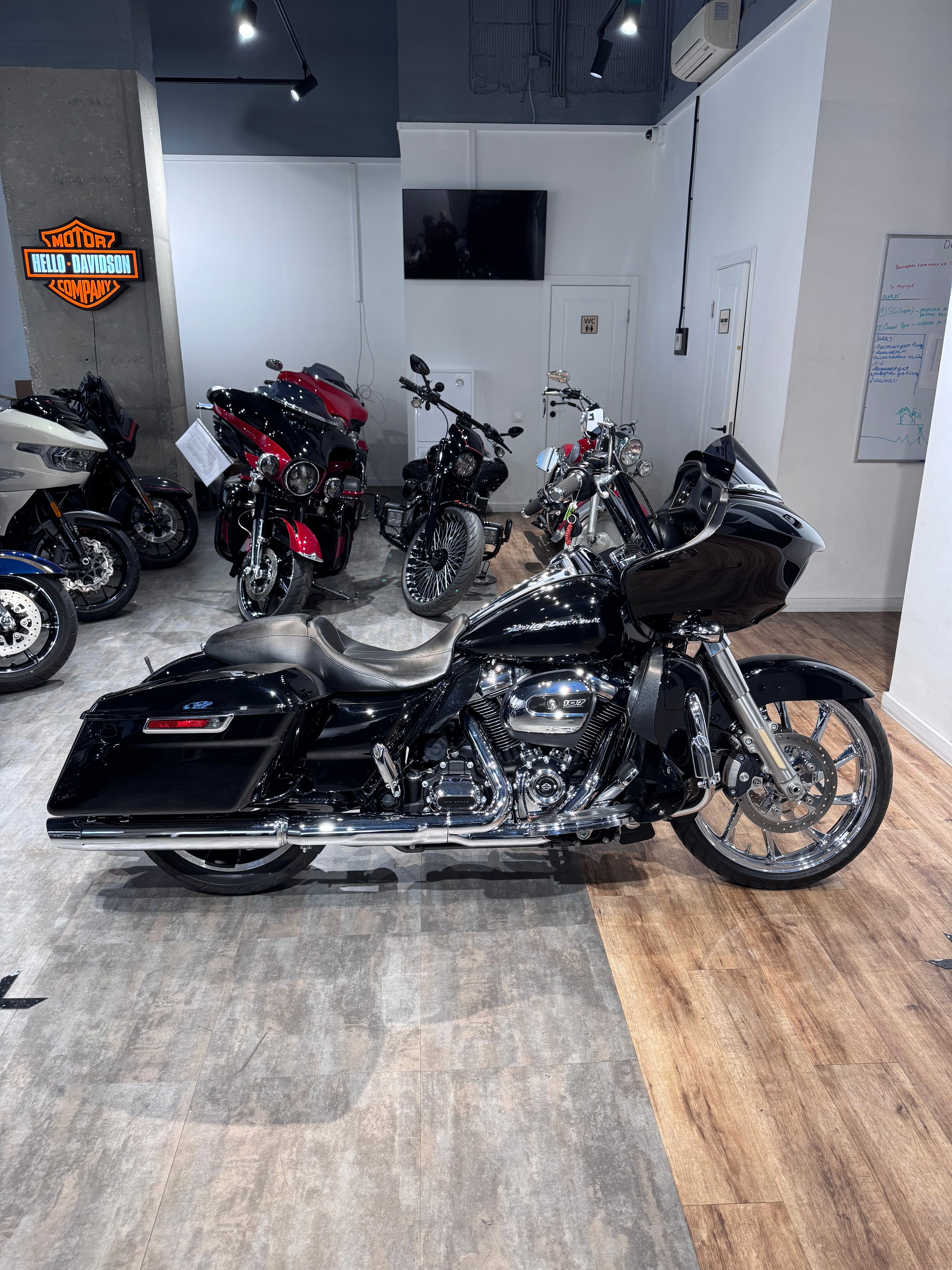 2020 Road Glide F47 Arlen Ness. Hello Davidson, Москва. Только хорошие мотоциклы…